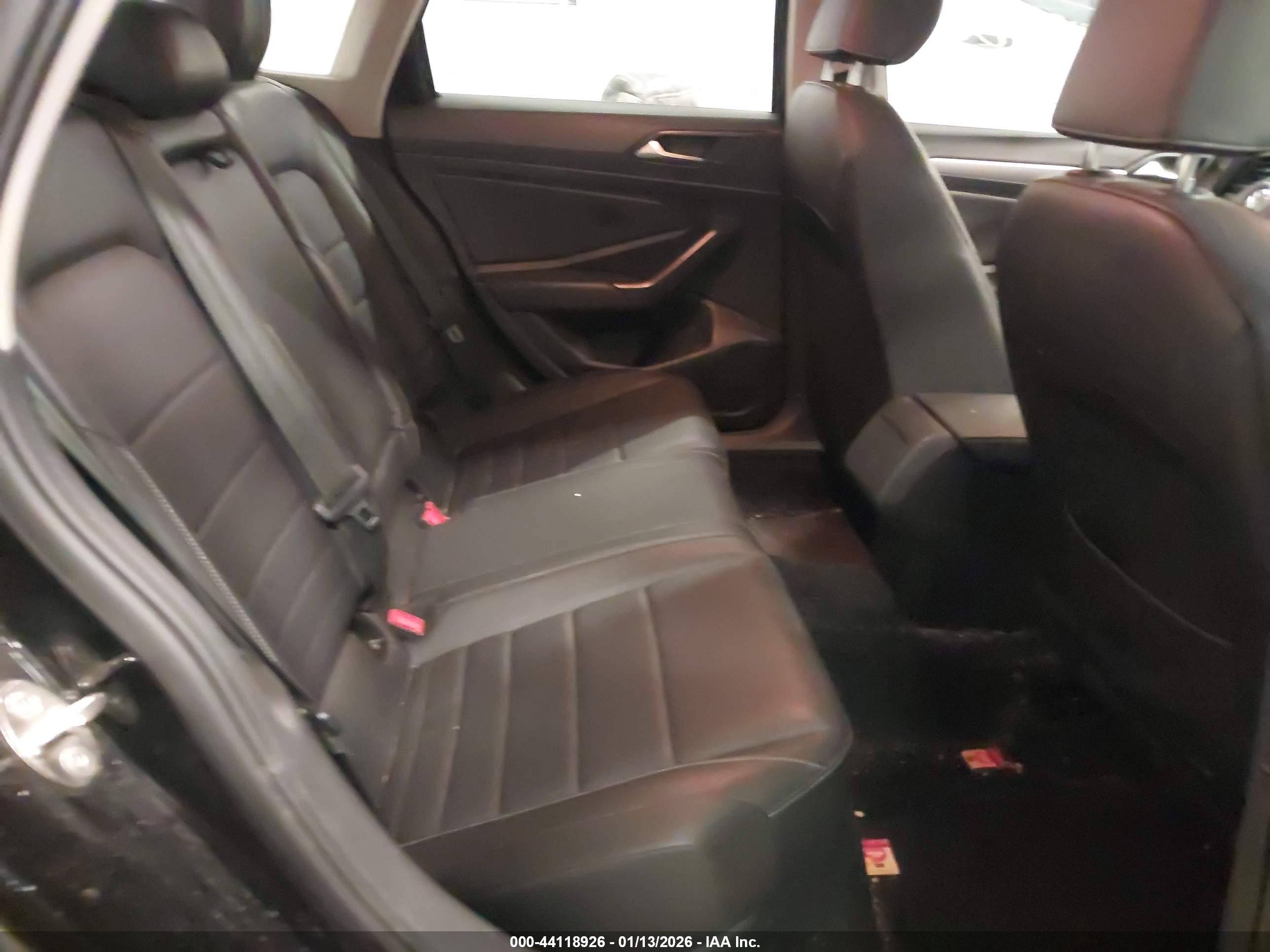 VOLKSWAGEN JETTA image 8