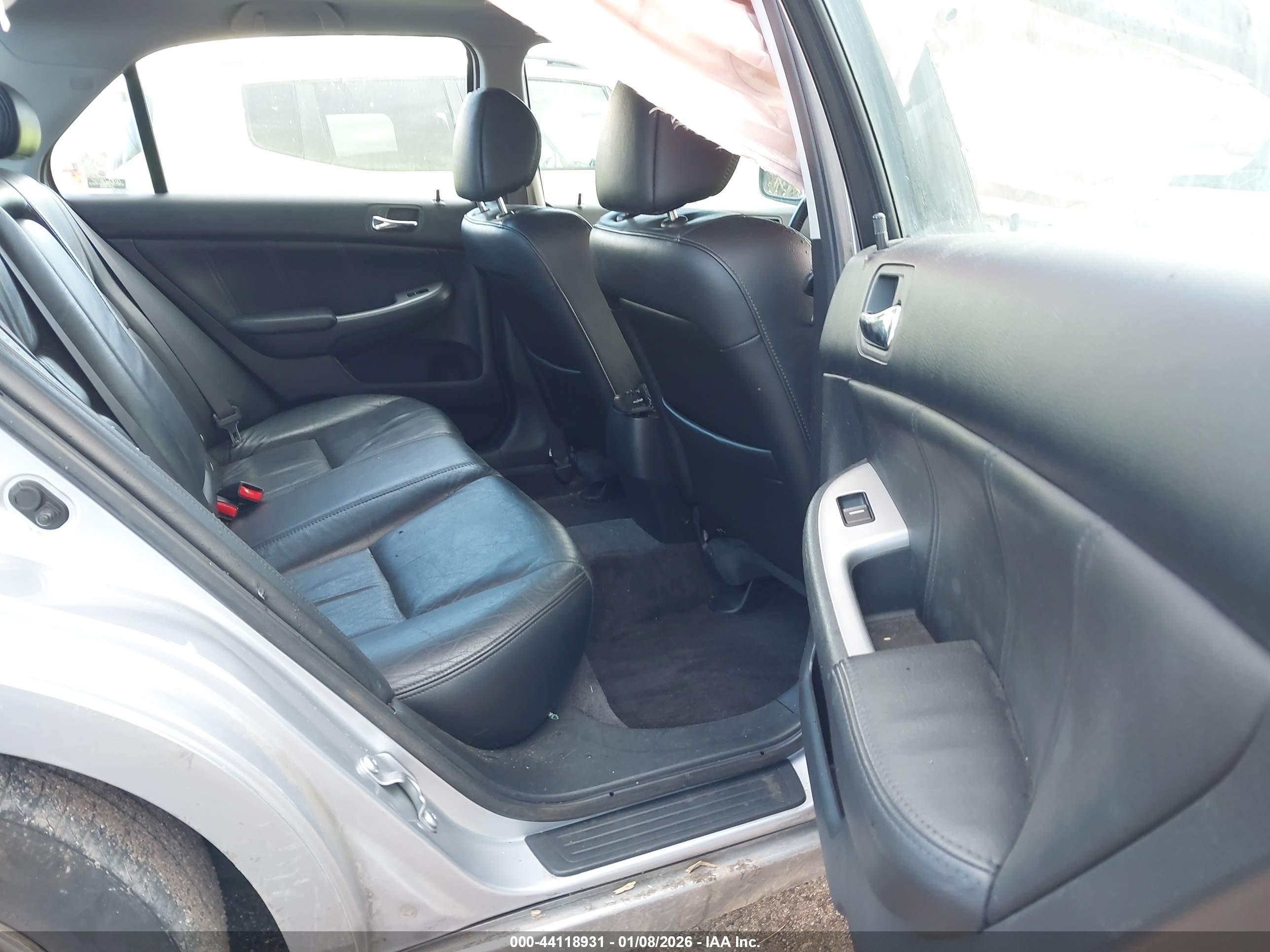 HONDA ACCORD image 8