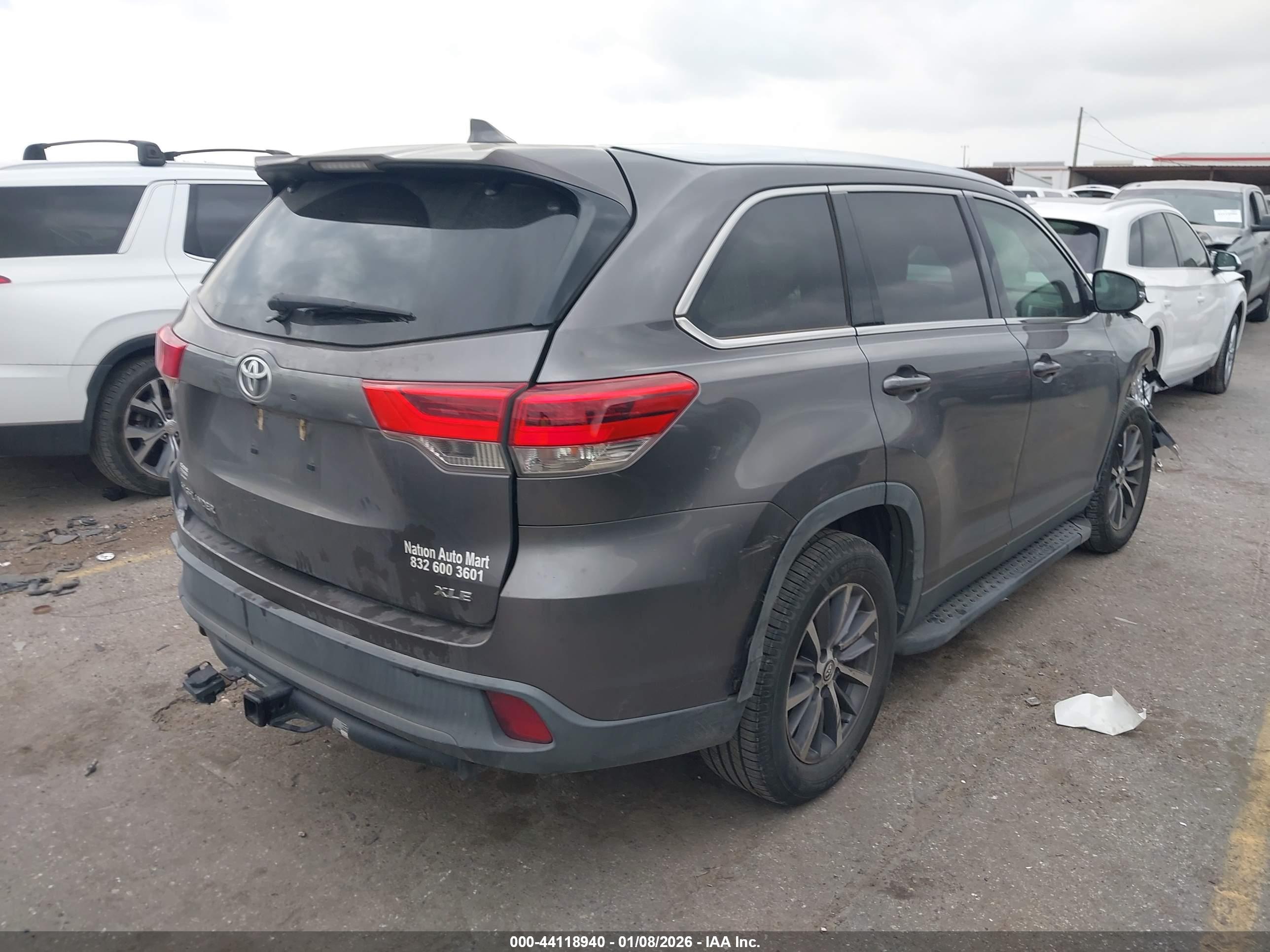 TOYOTA HIGHLANDER image 4