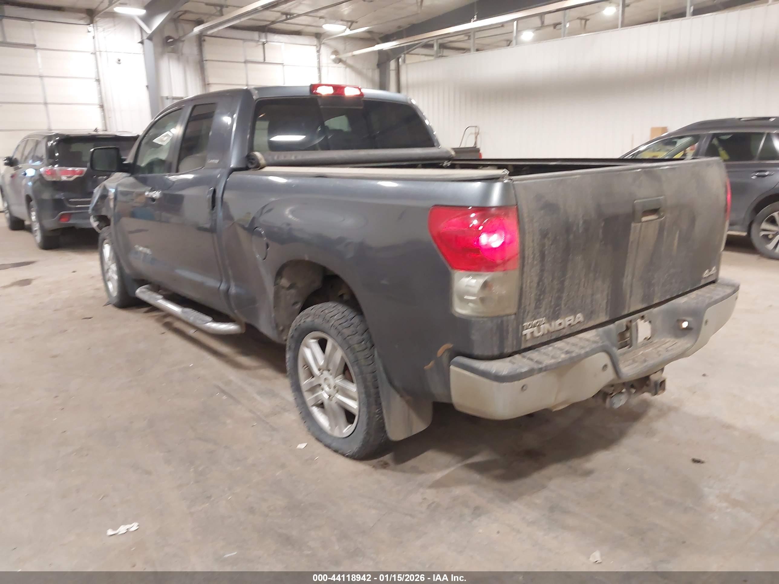 TOYOTA TUNDRA image 3