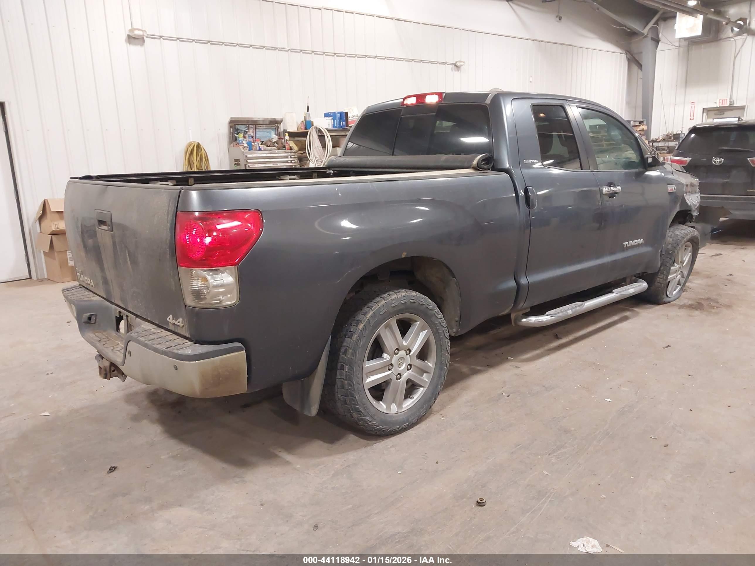 TOYOTA TUNDRA image 4