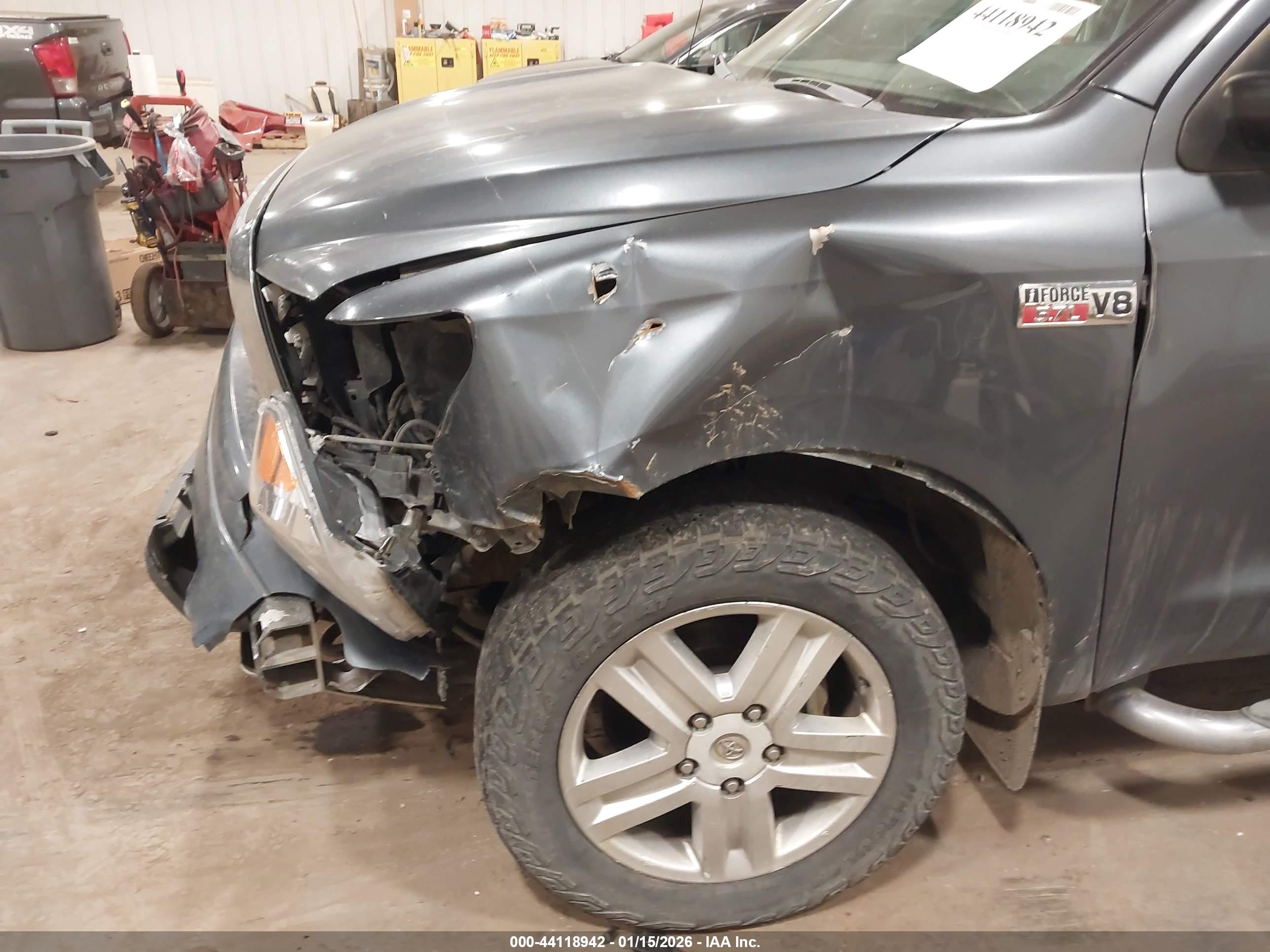 TOYOTA TUNDRA image 6