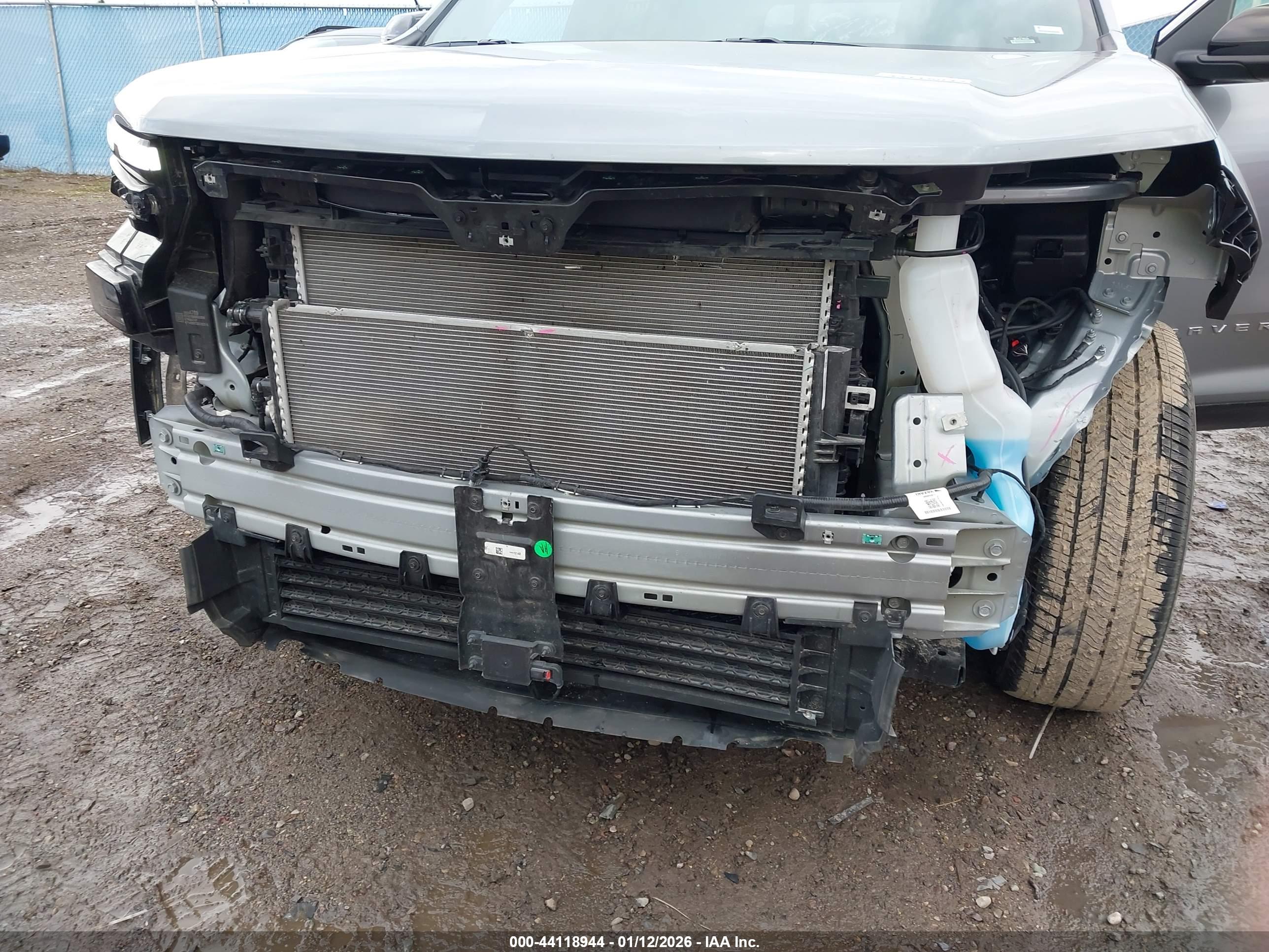 CHEVROLET TRAVERSE image 6