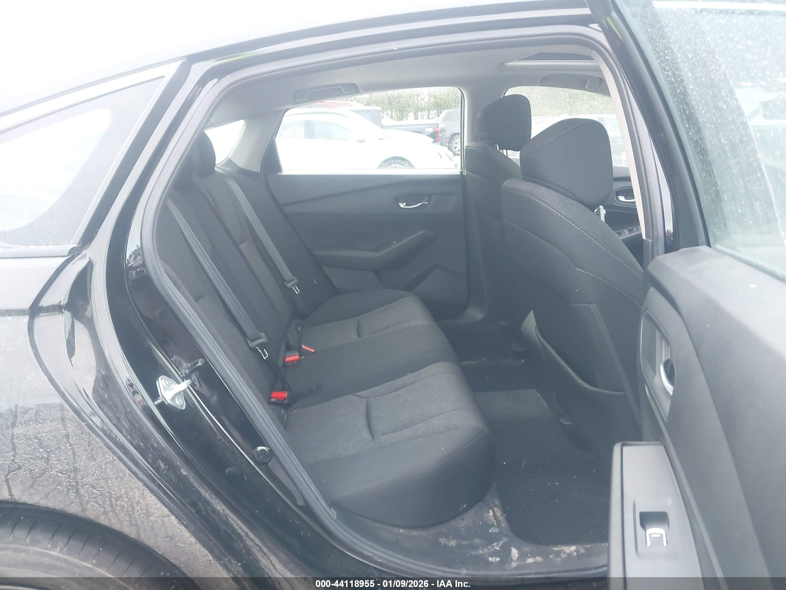 HONDA ACCORD image 8