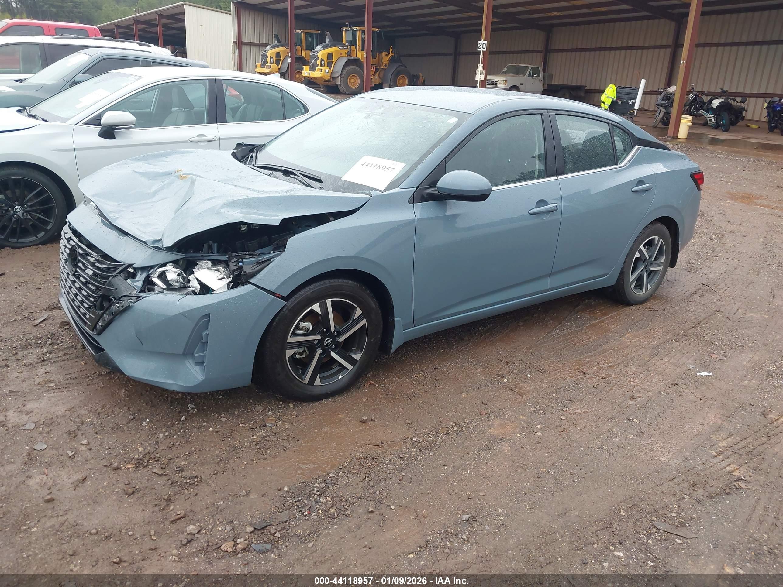 NISSAN SENTRA image 2