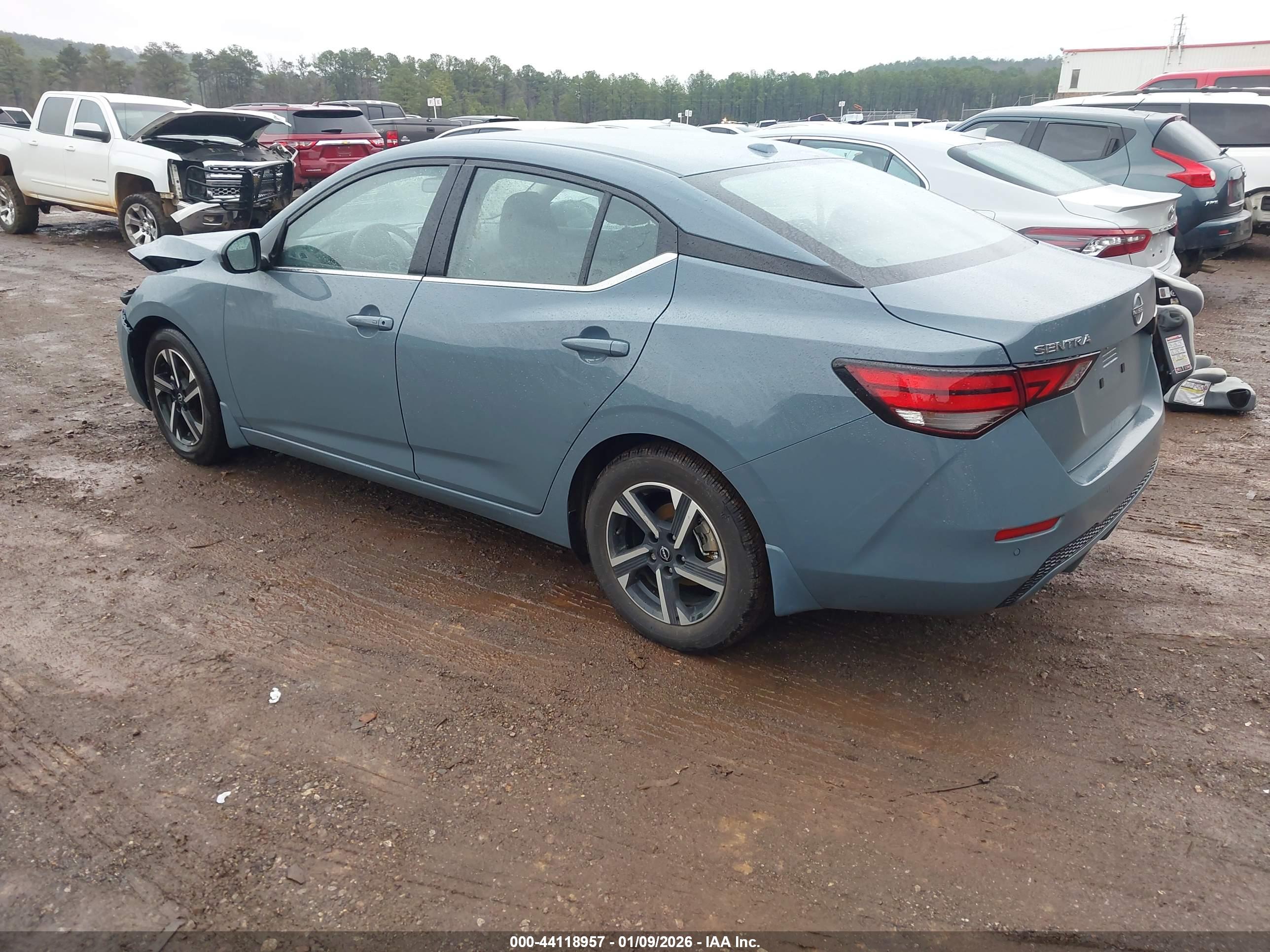 NISSAN SENTRA image 3