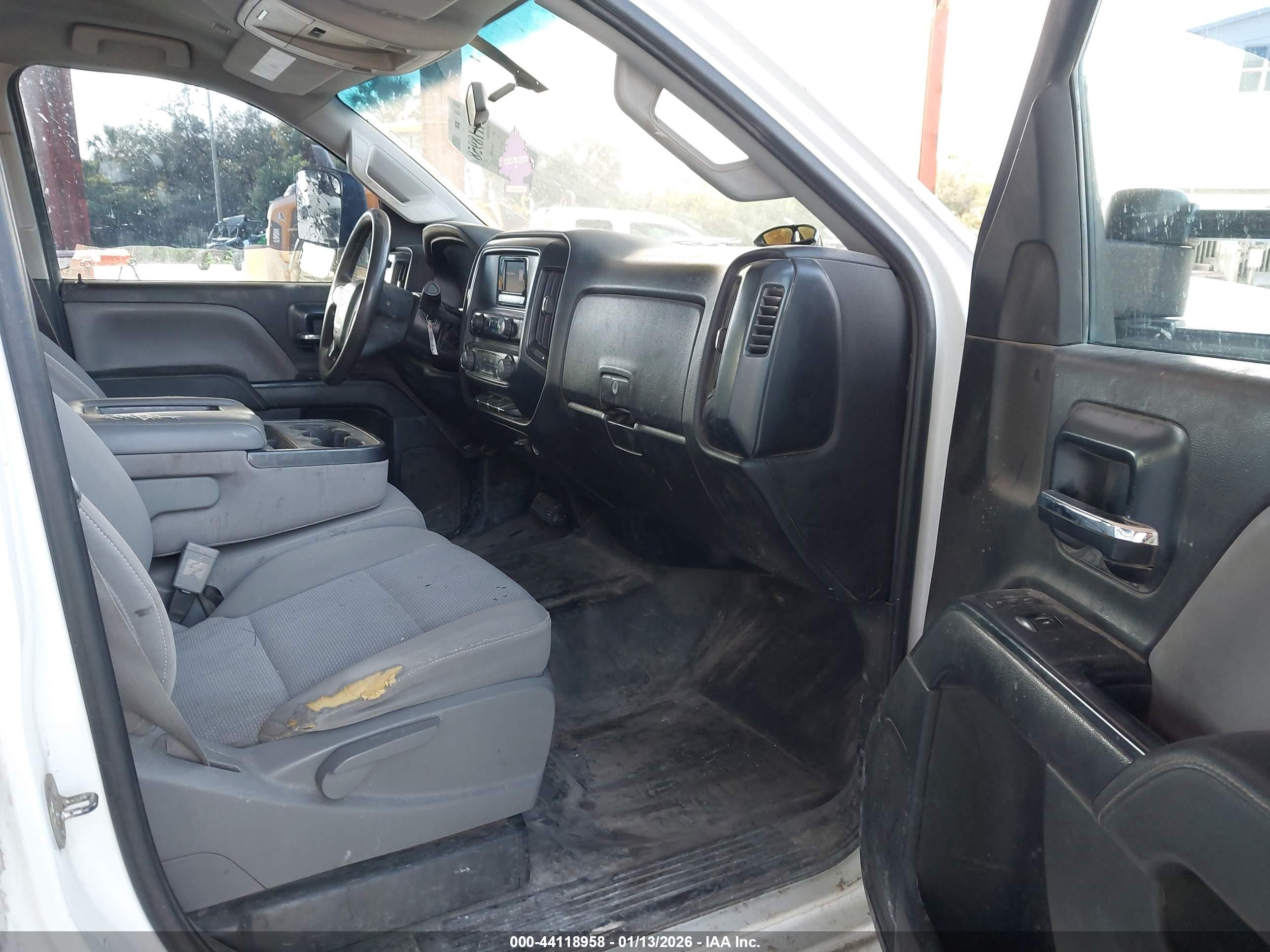GMC SIERRA image 5