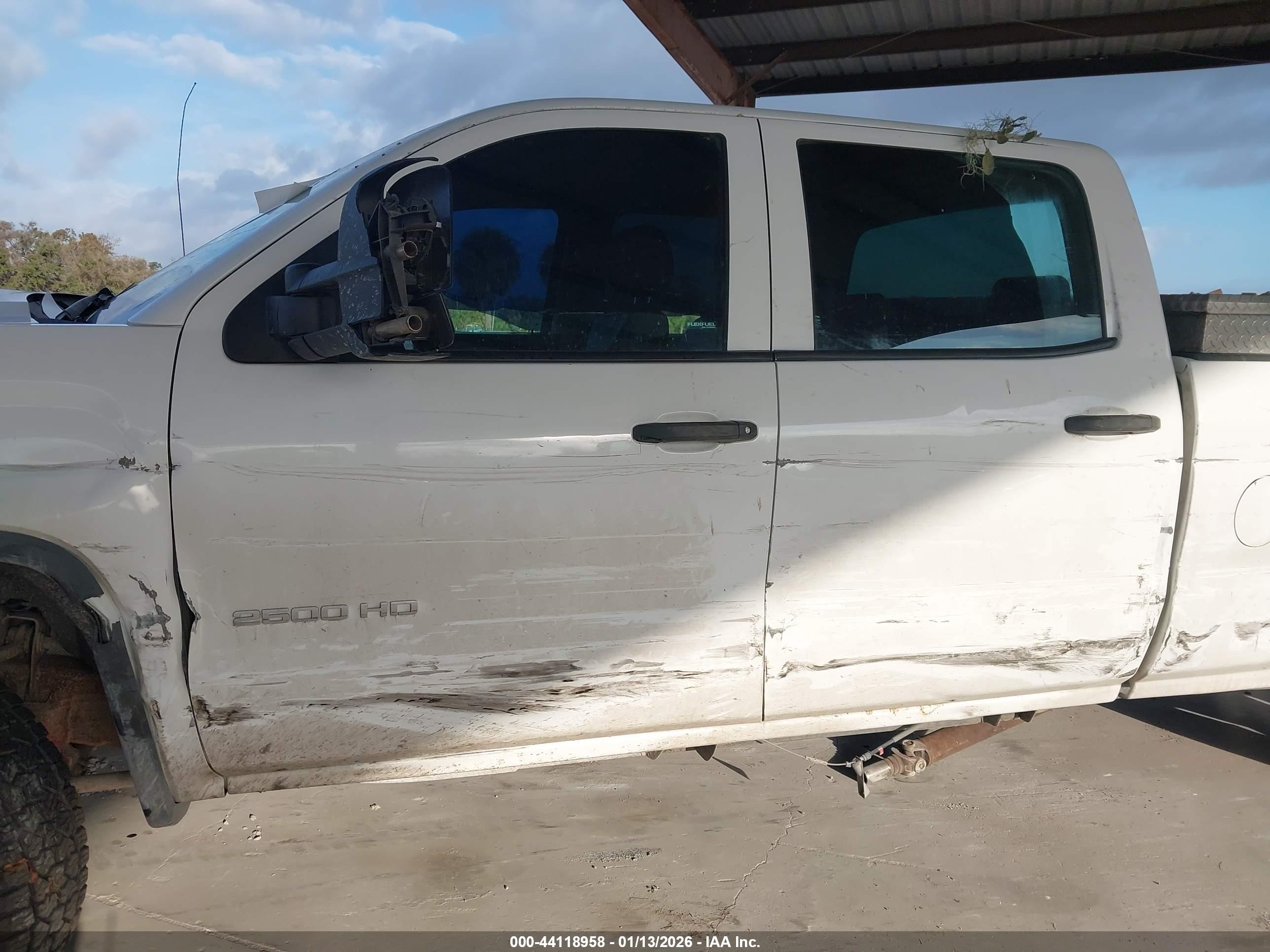 GMC SIERRA image 6