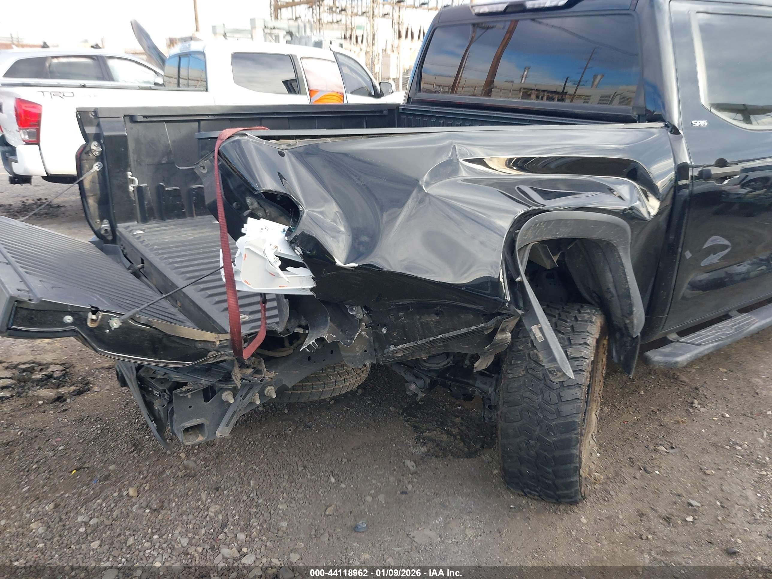 TOYOTA TUNDRA image 6