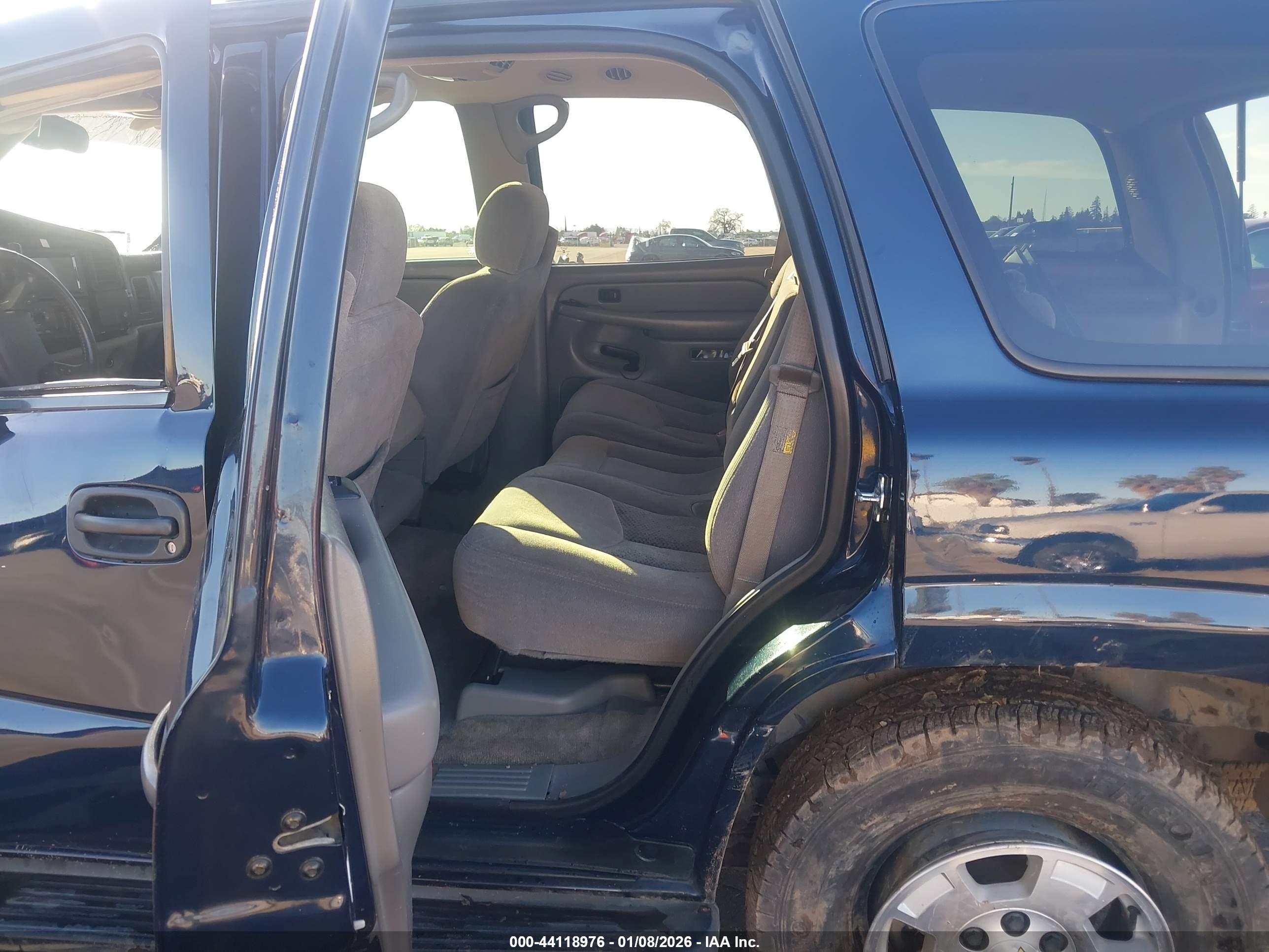 CHEVROLET TAHOE image 8