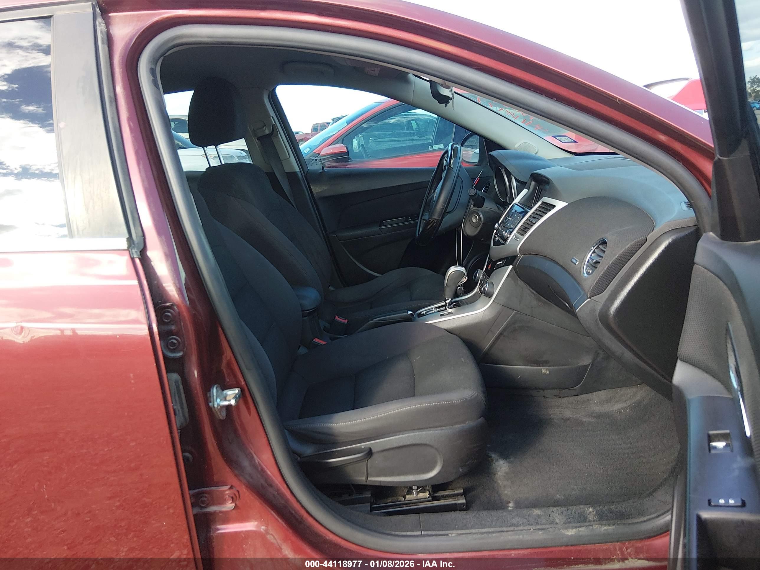 CHEVROLET CRUZE image 5