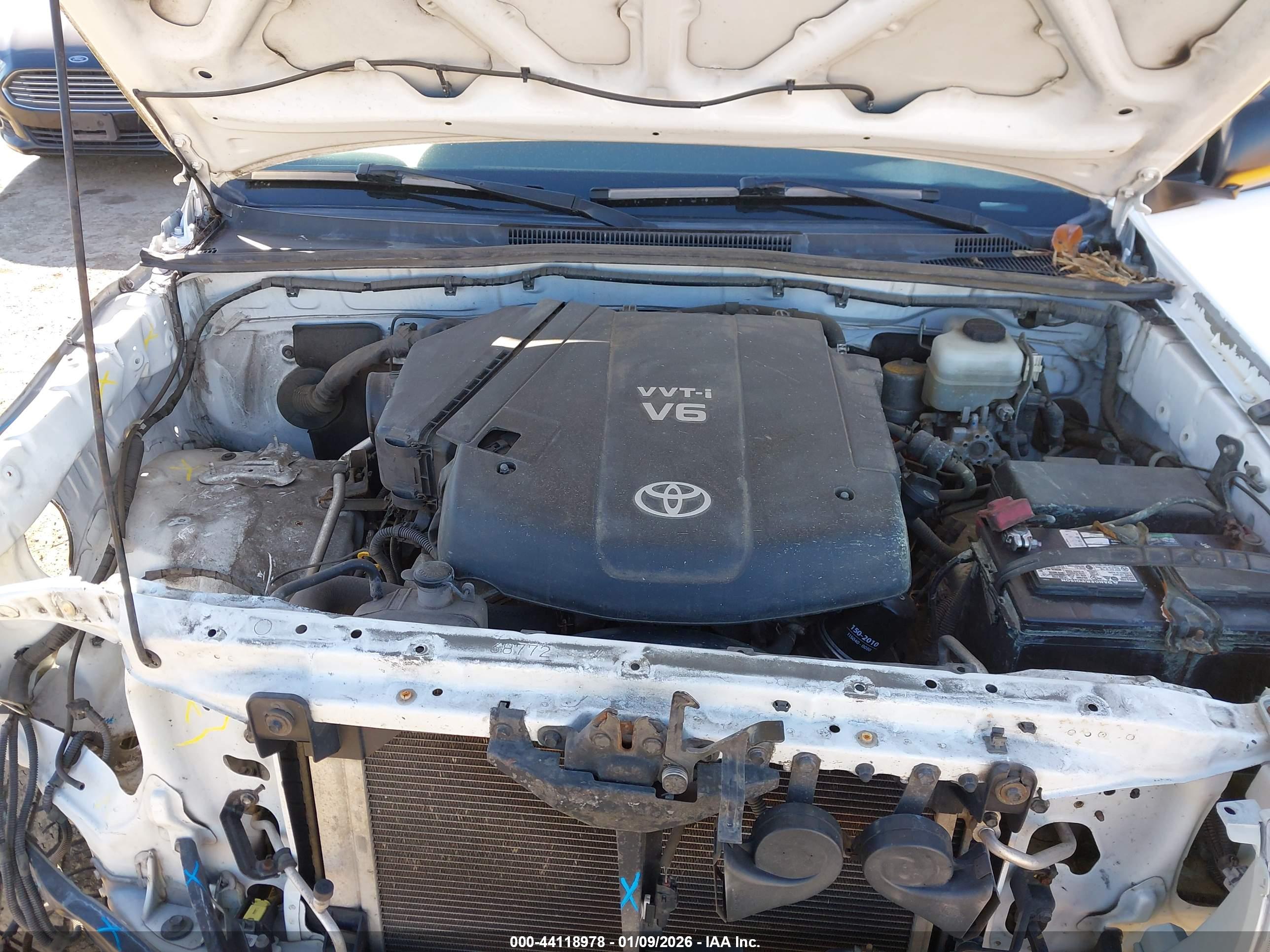 TOYOTA TACOMA image 10
