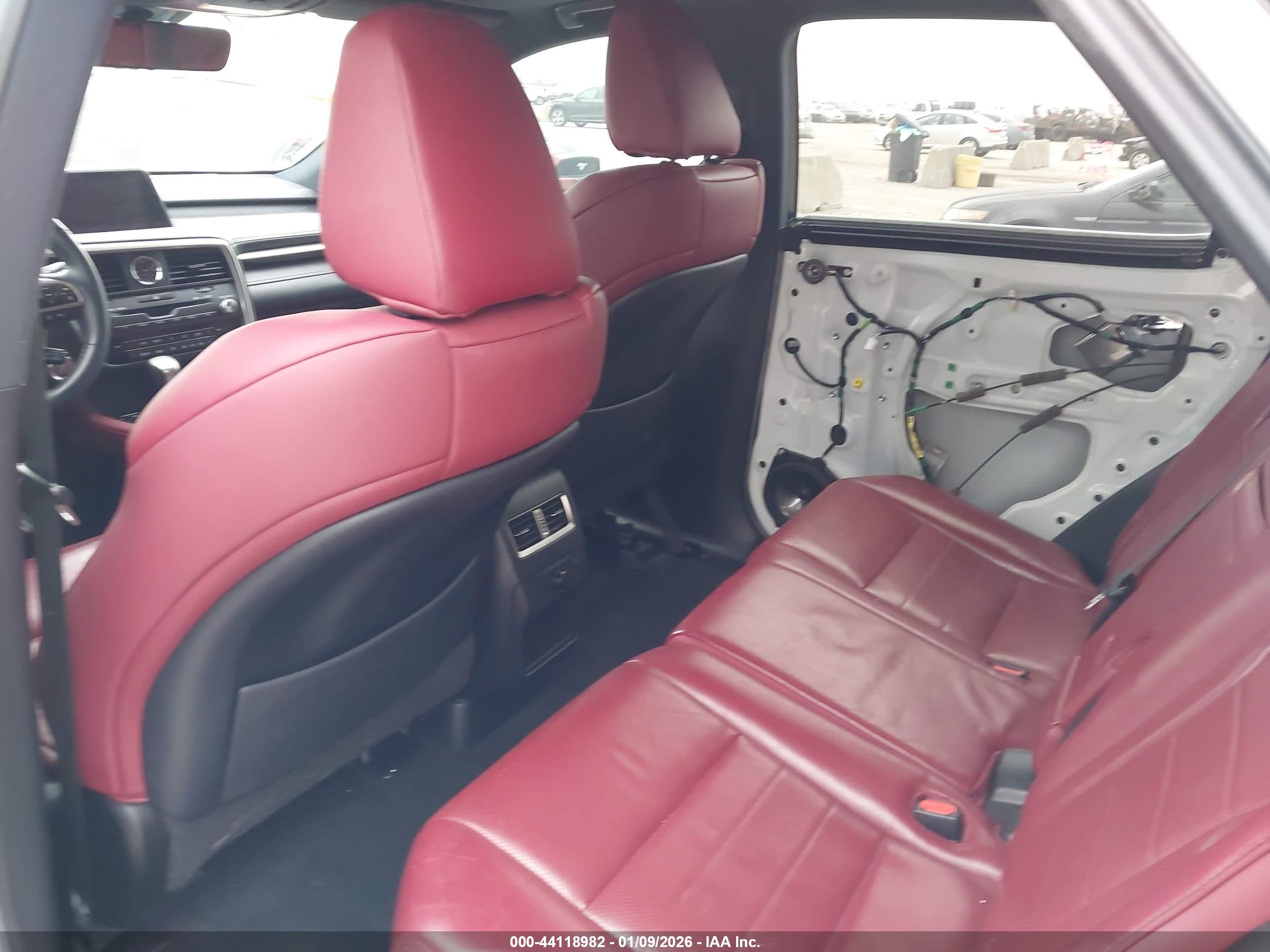 LEXUS RX image 8