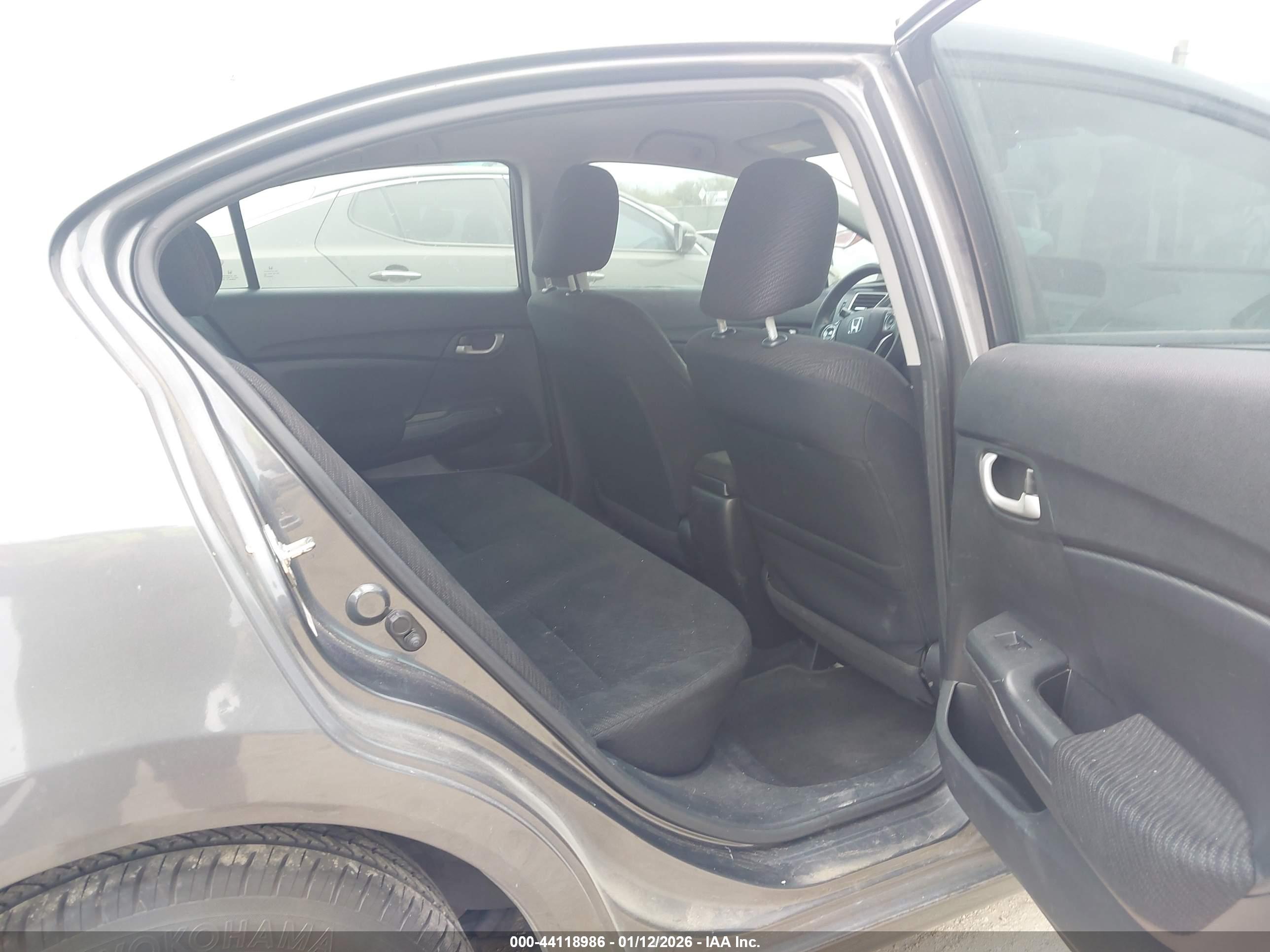 HONDA CIVIC image 8
