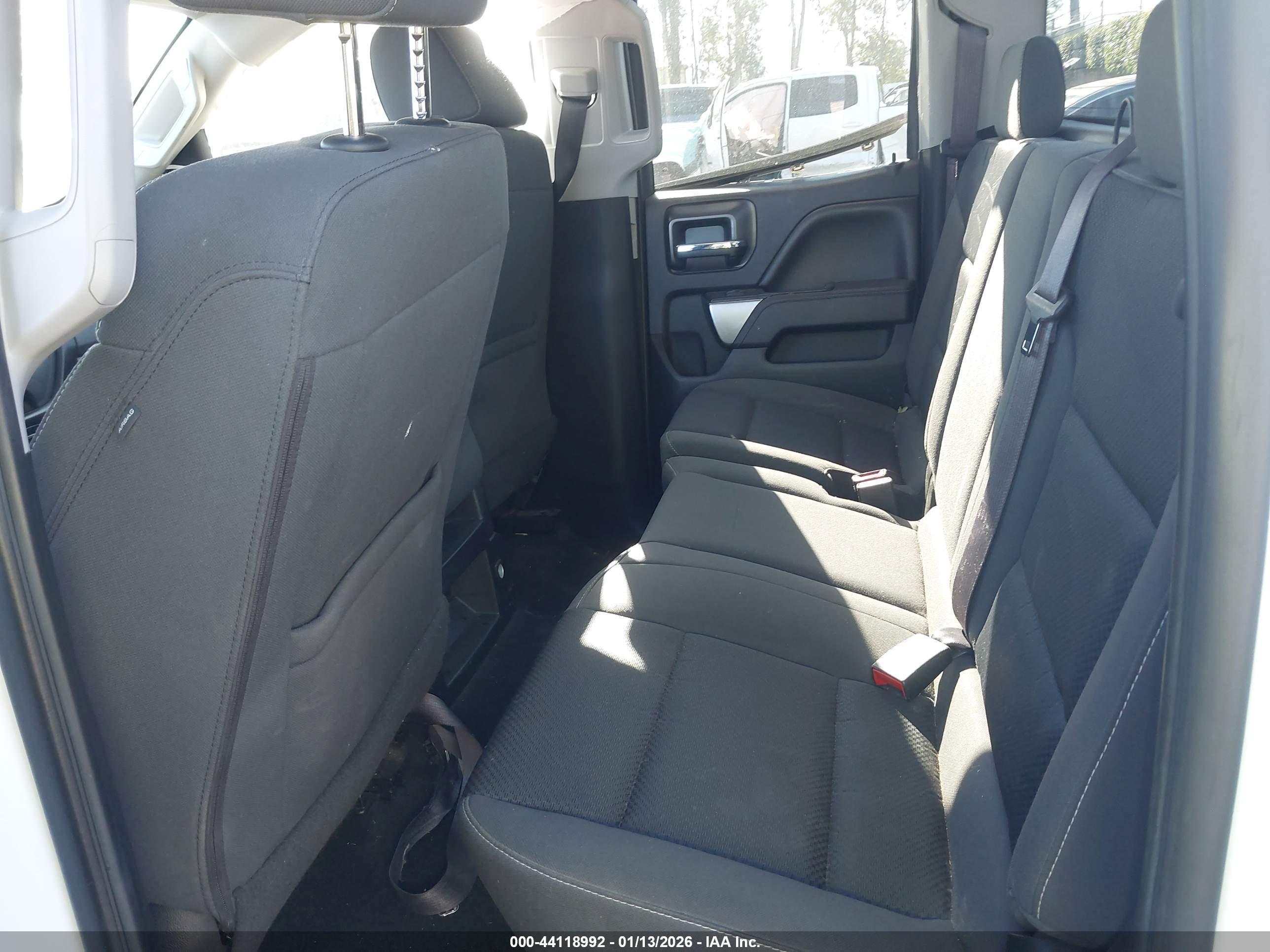 CHEVROLET SILVERADO image 8