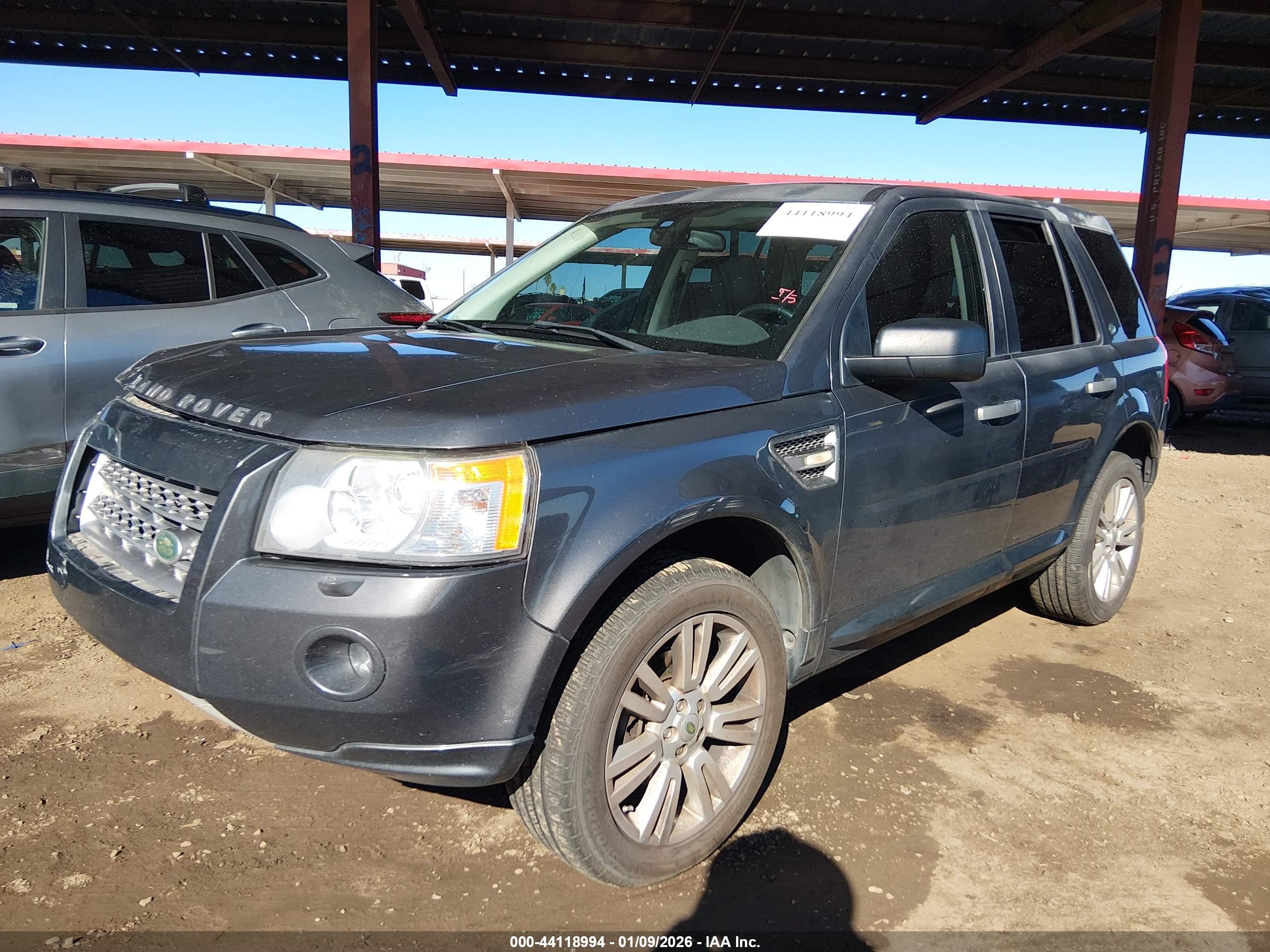 LAND ROVER image 2