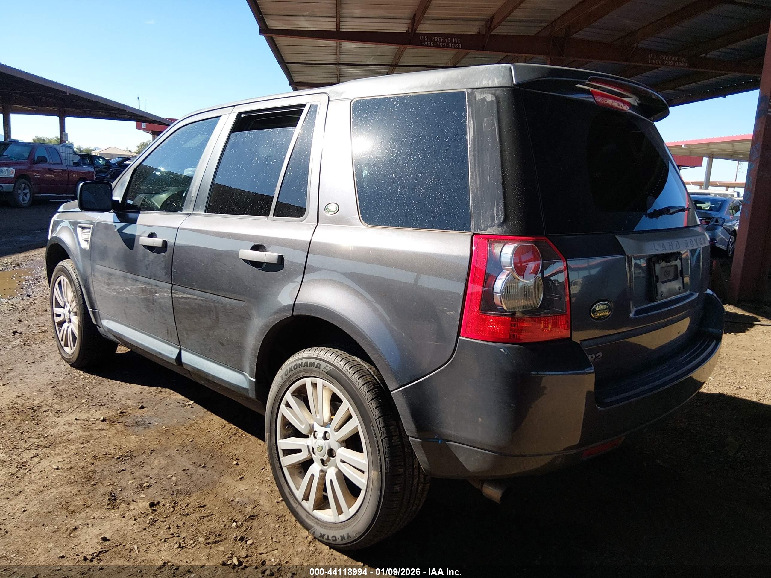 LAND ROVER image 3