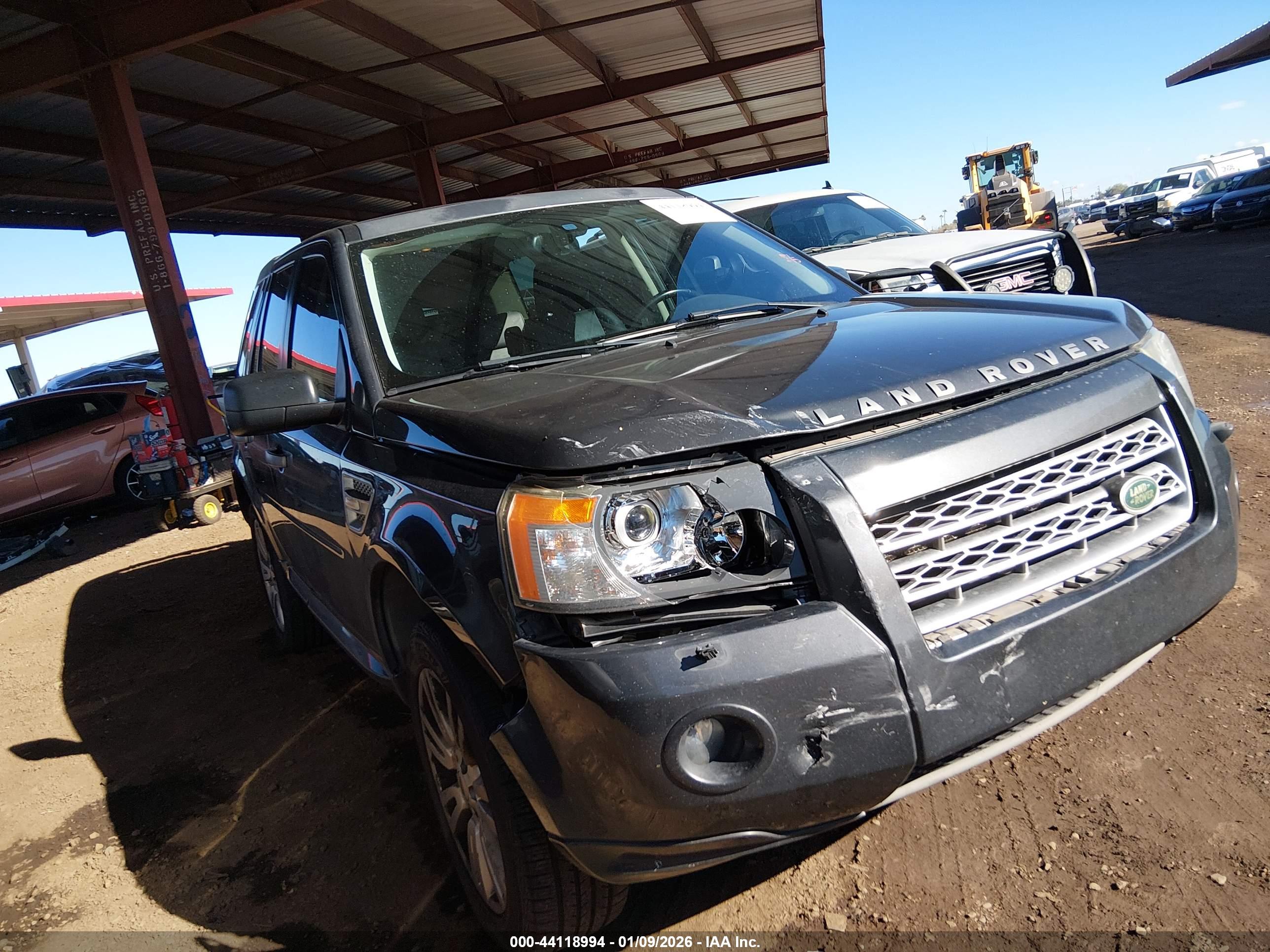 LAND ROVER image 6