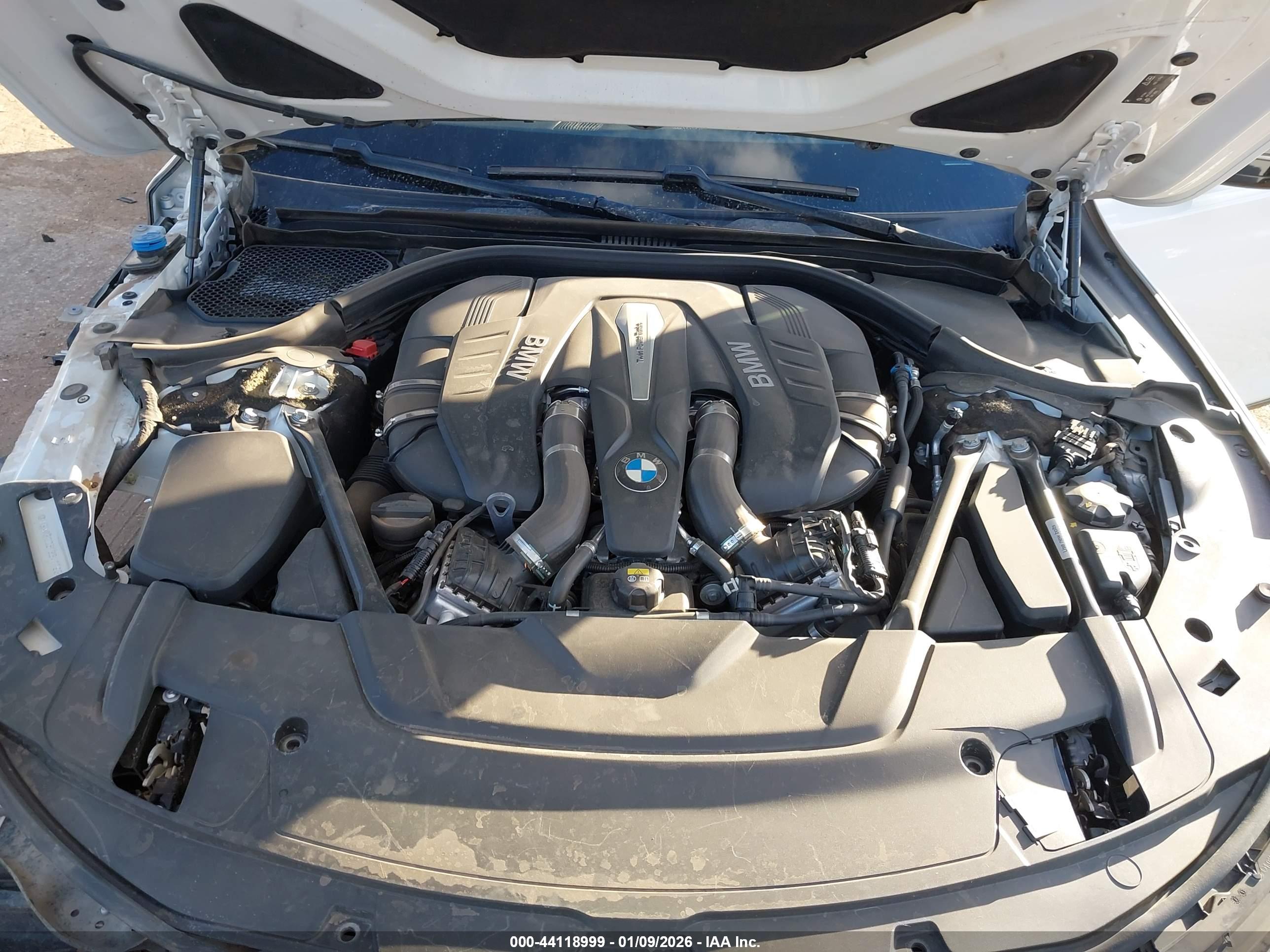 BMW 750I image 10