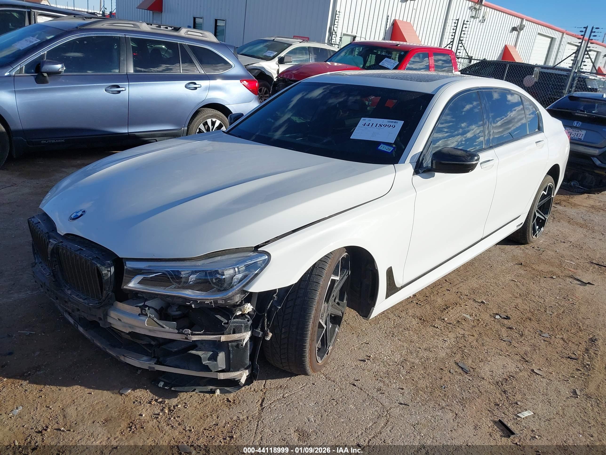 BMW 750I image 2