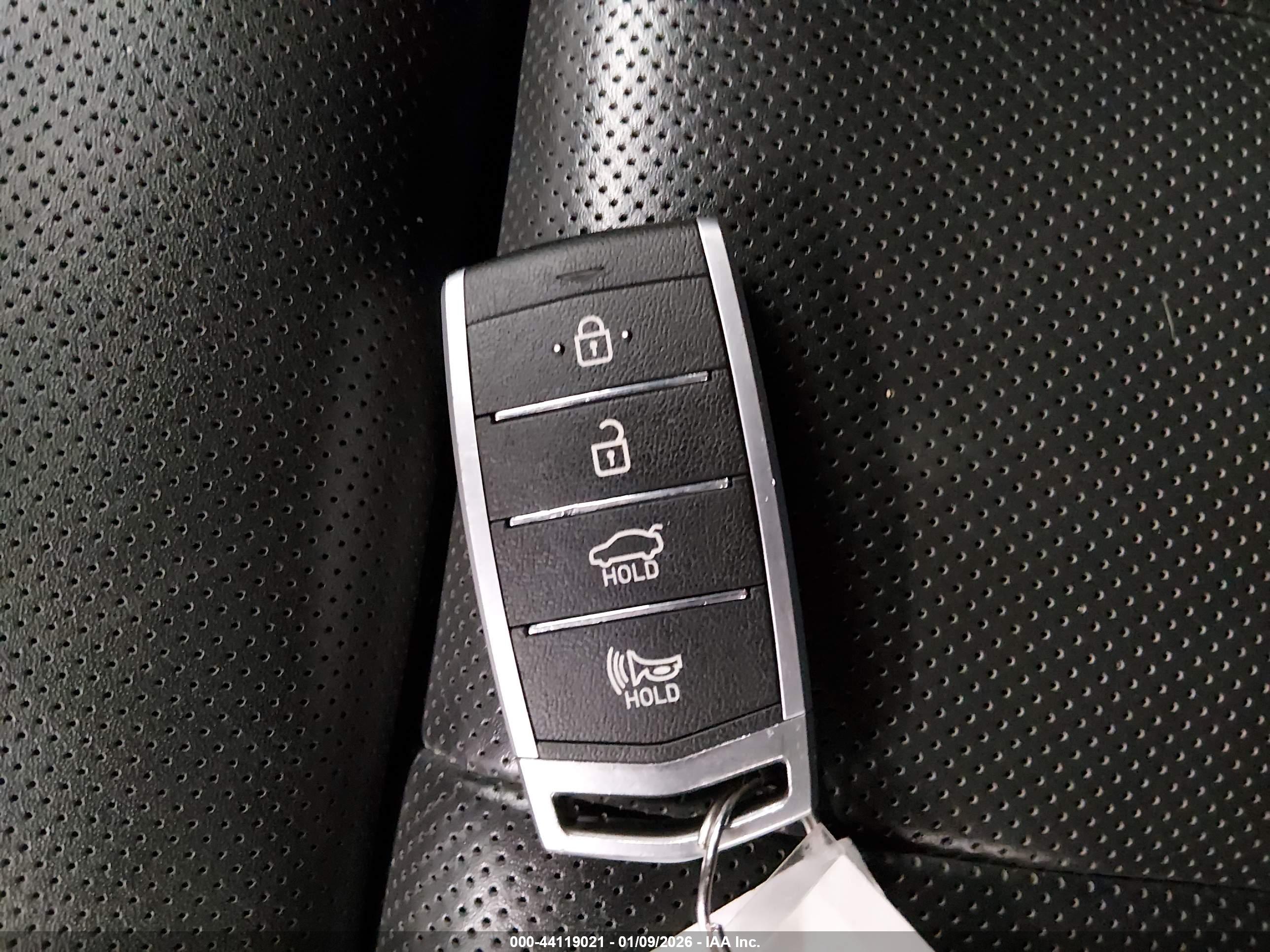 GENESIS G80 image 11