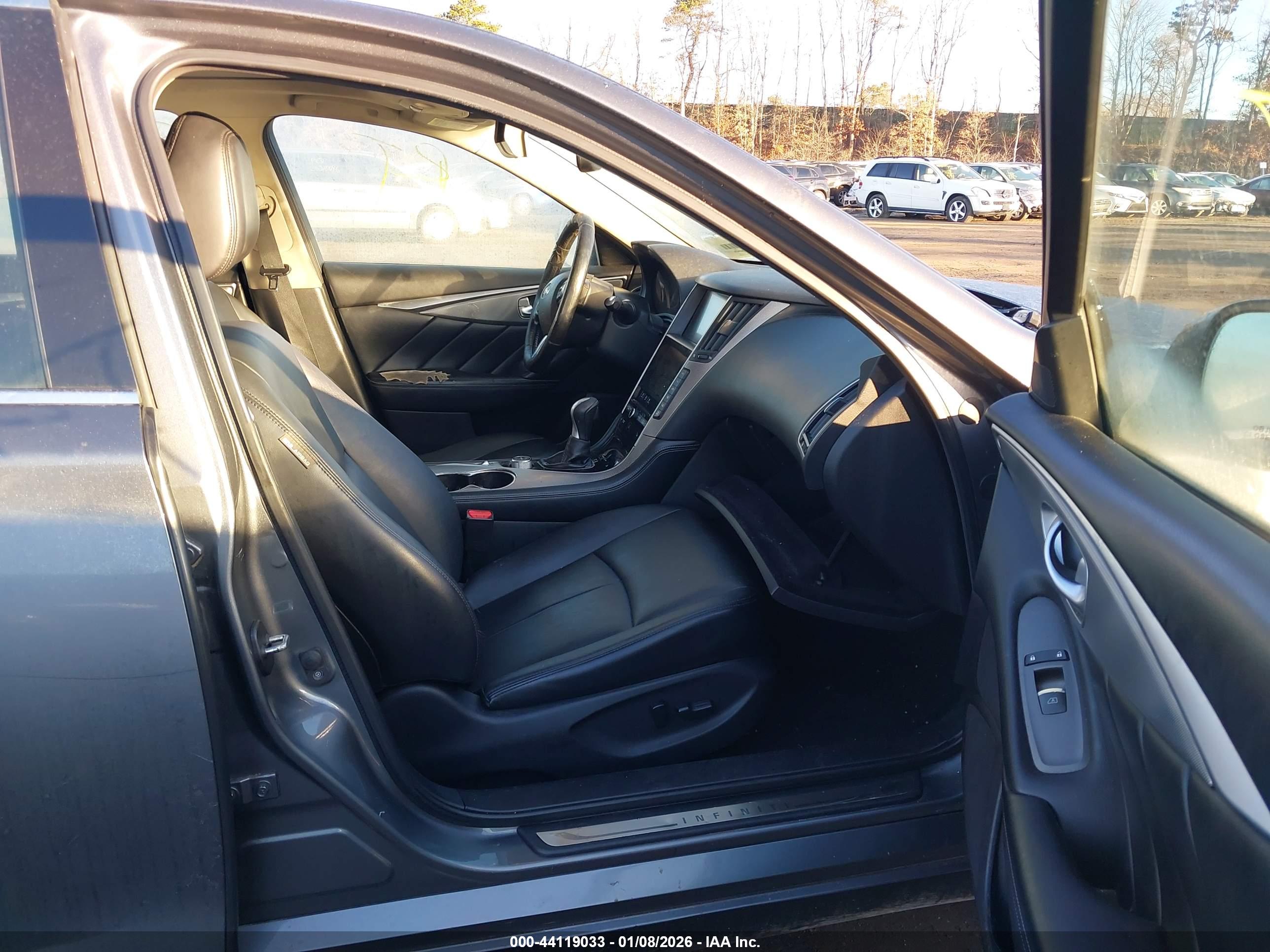 INFINITI Q50 image 5