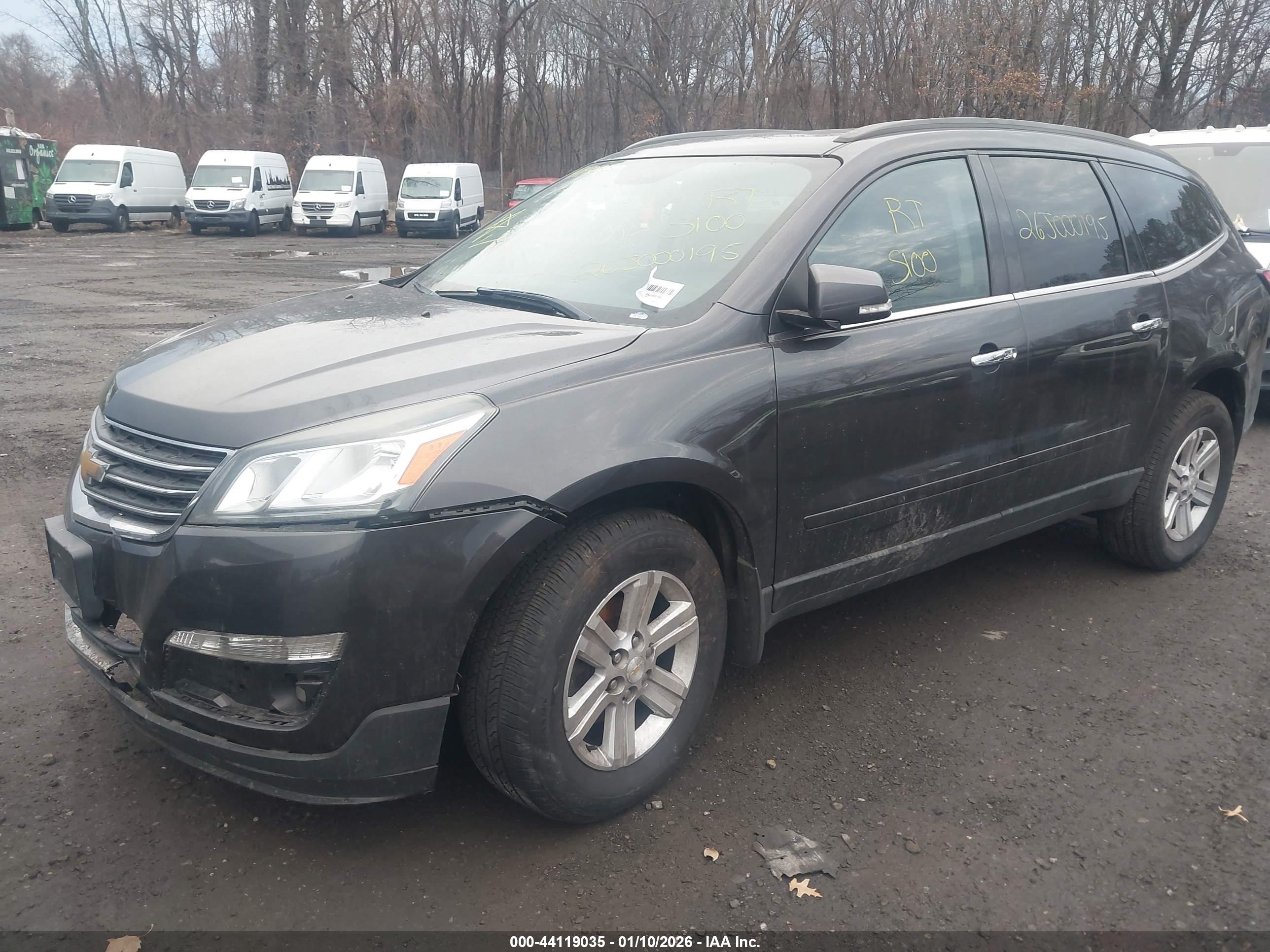CHEVROLET TRAVERSE image 2