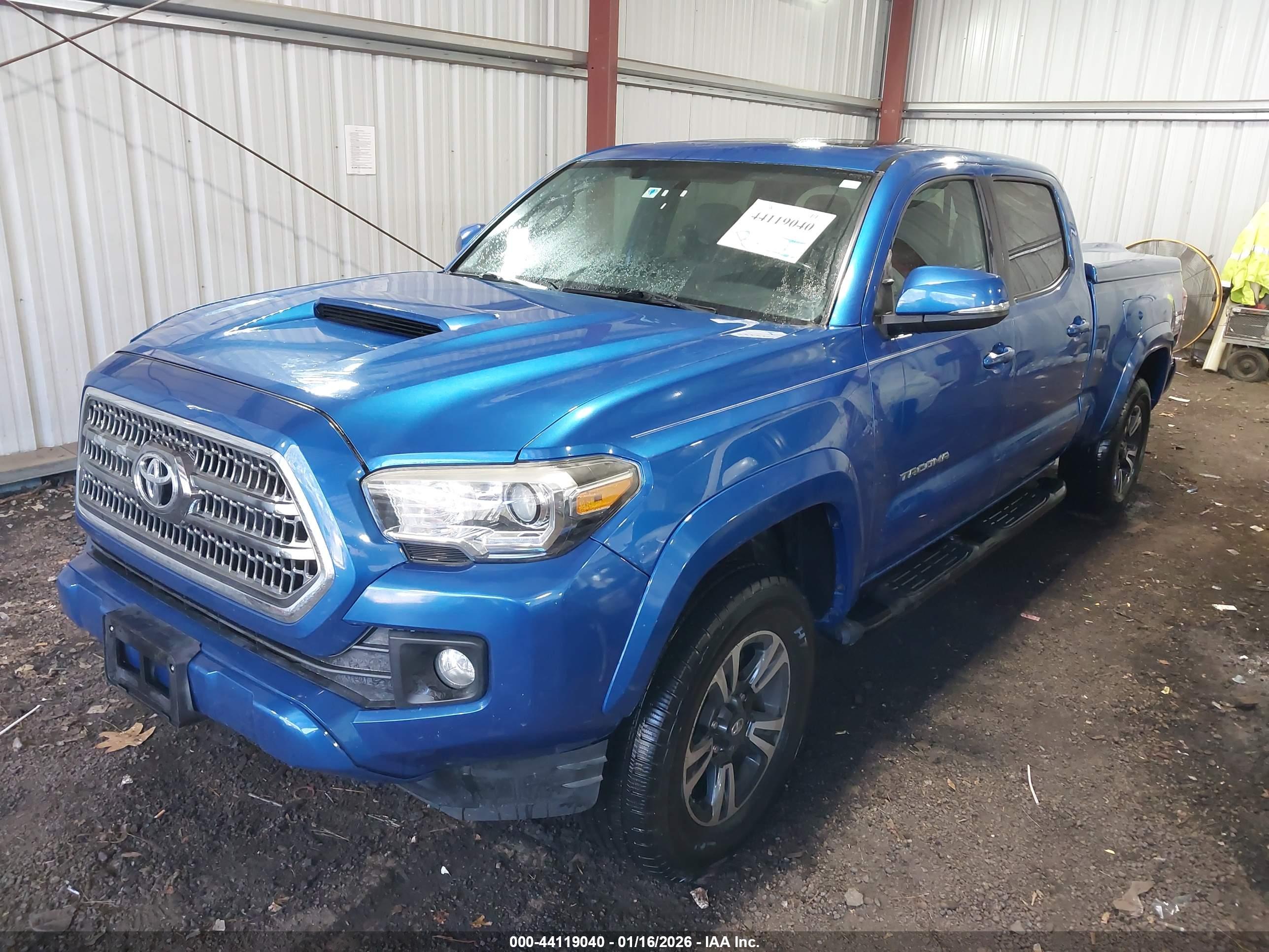TOYOTA TACOMA image 2