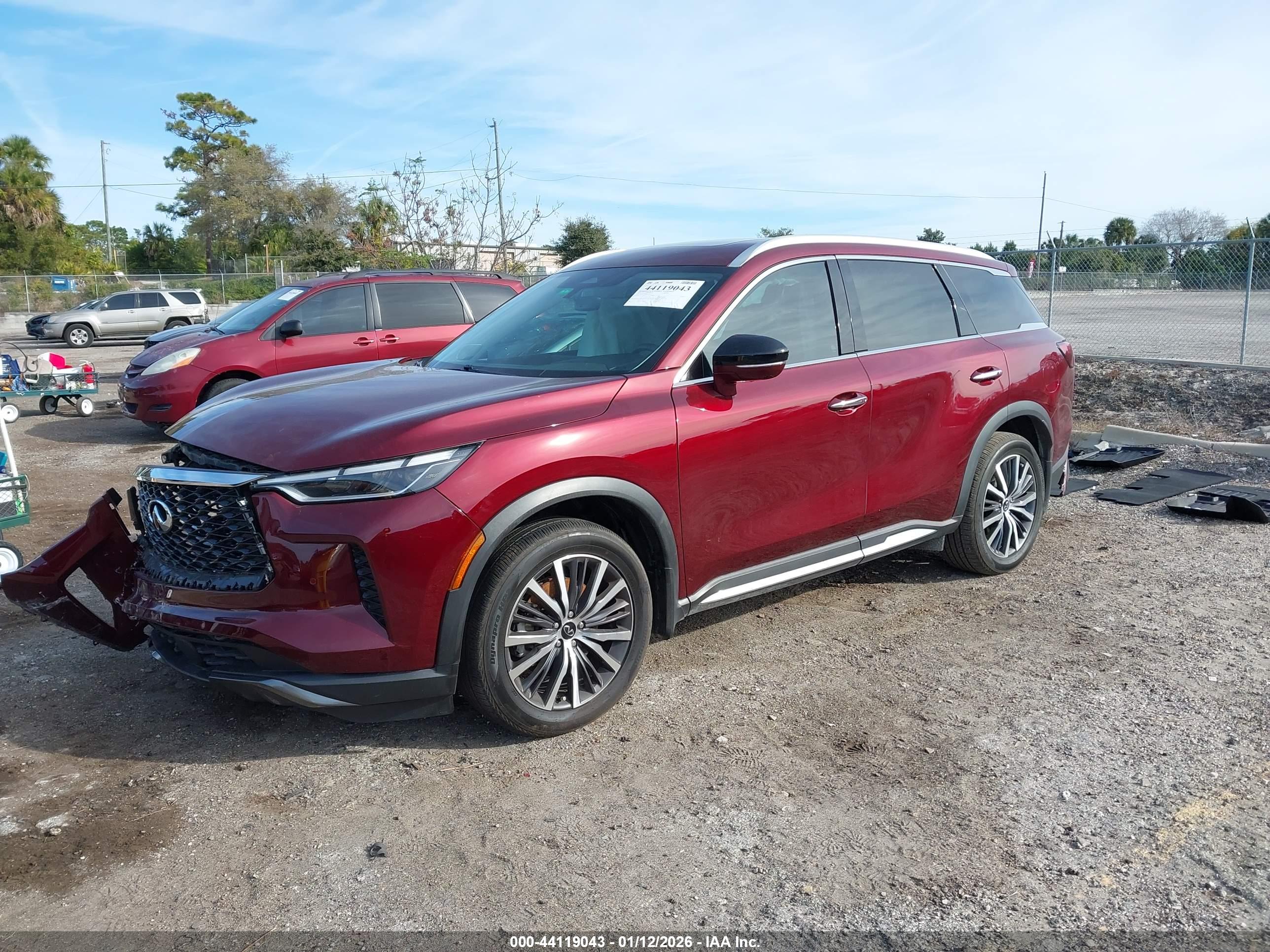 INFINITI QX60 image 2