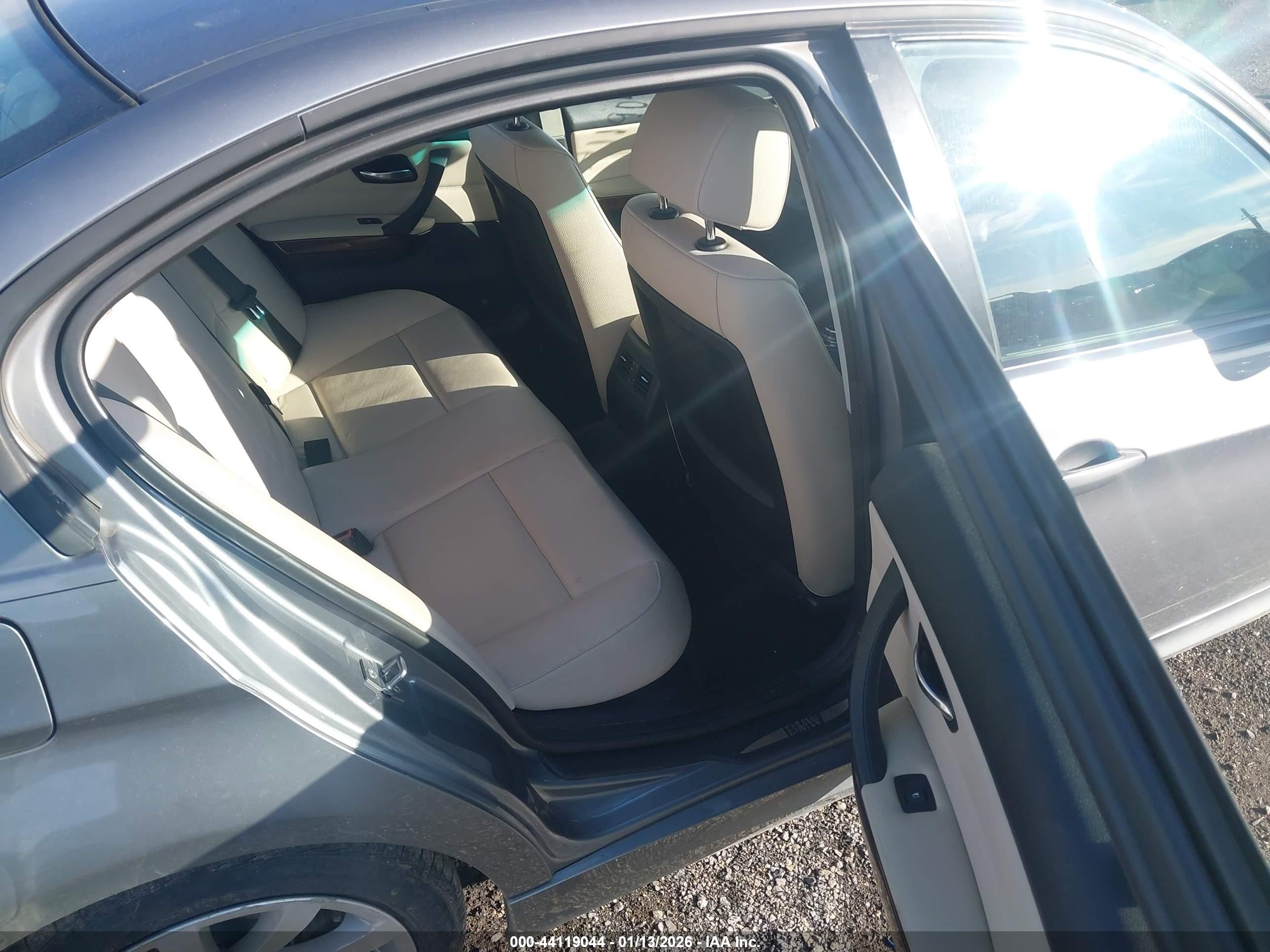 BMW 328I image 8