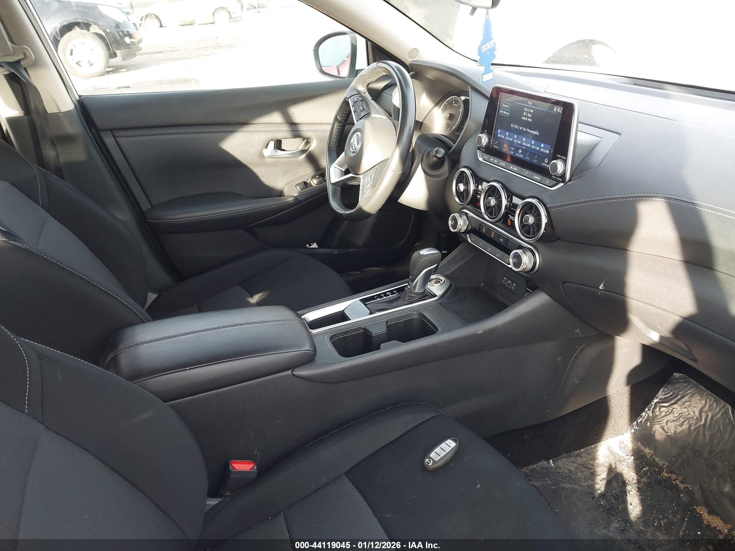 NISSAN SENTRA image 5