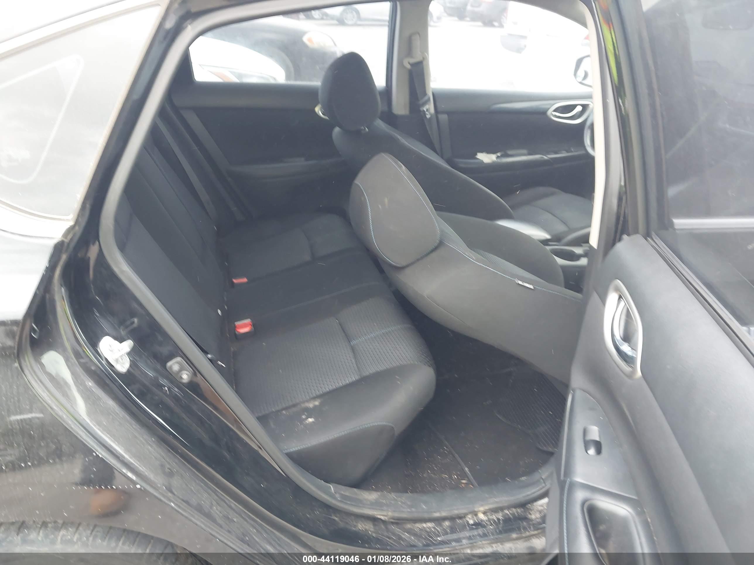 NISSAN SENTRA image 8