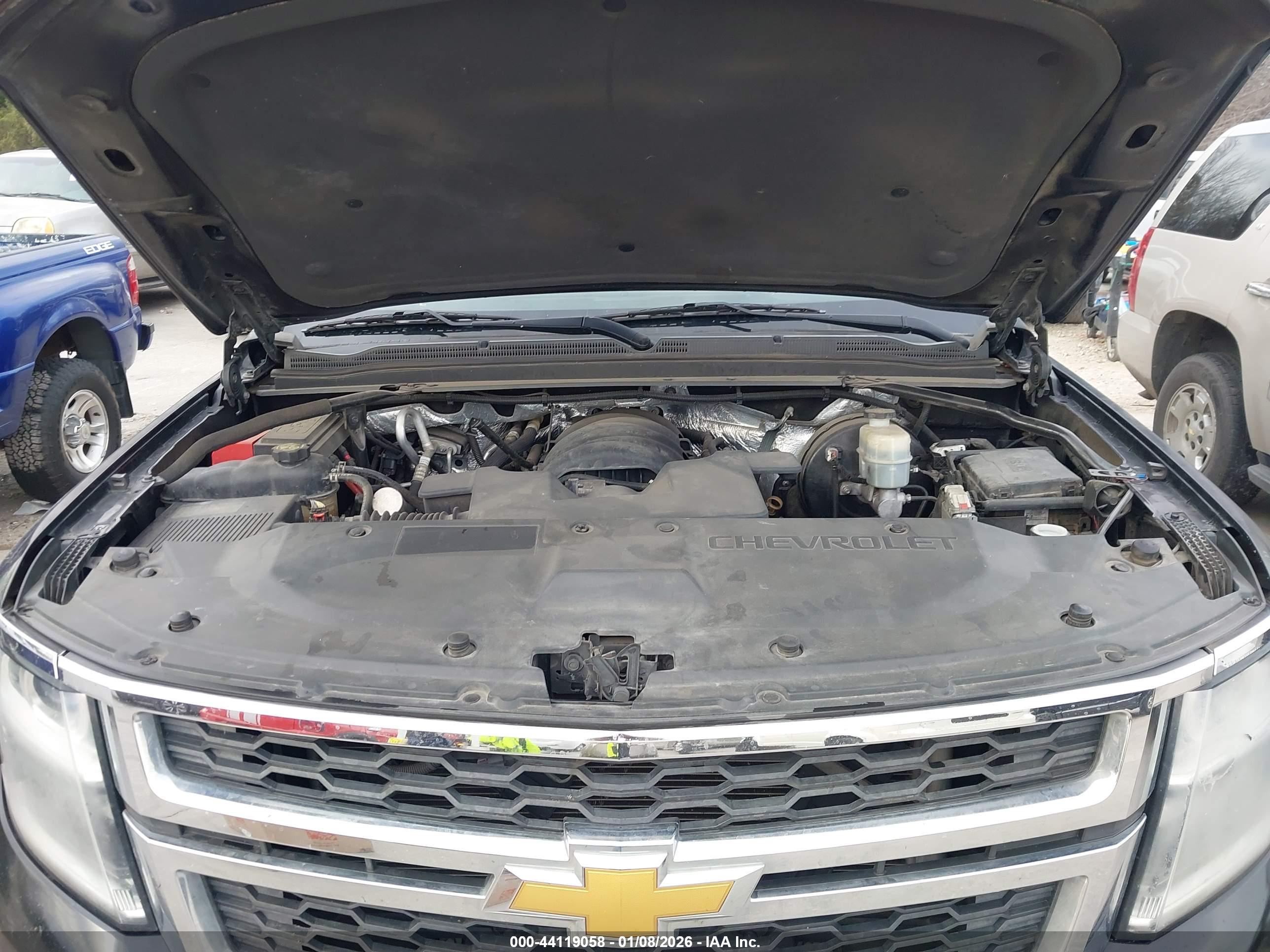 CHEVROLET TAHOE image 10
