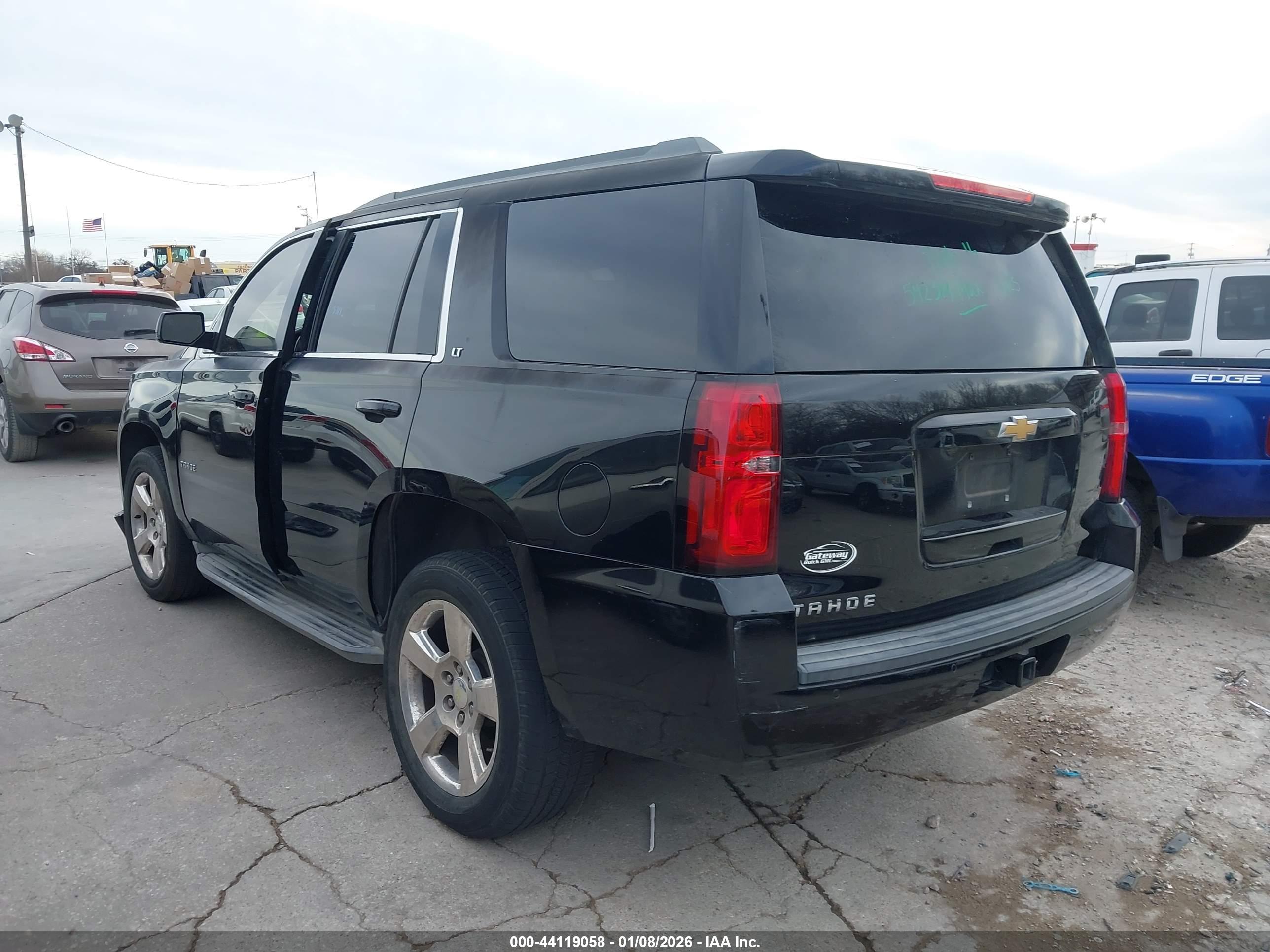 CHEVROLET TAHOE image 3