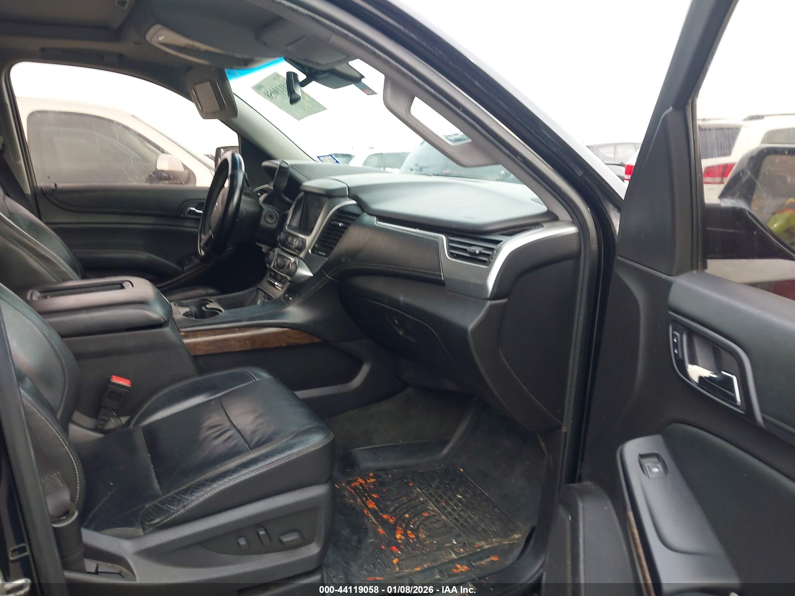 CHEVROLET TAHOE image 5