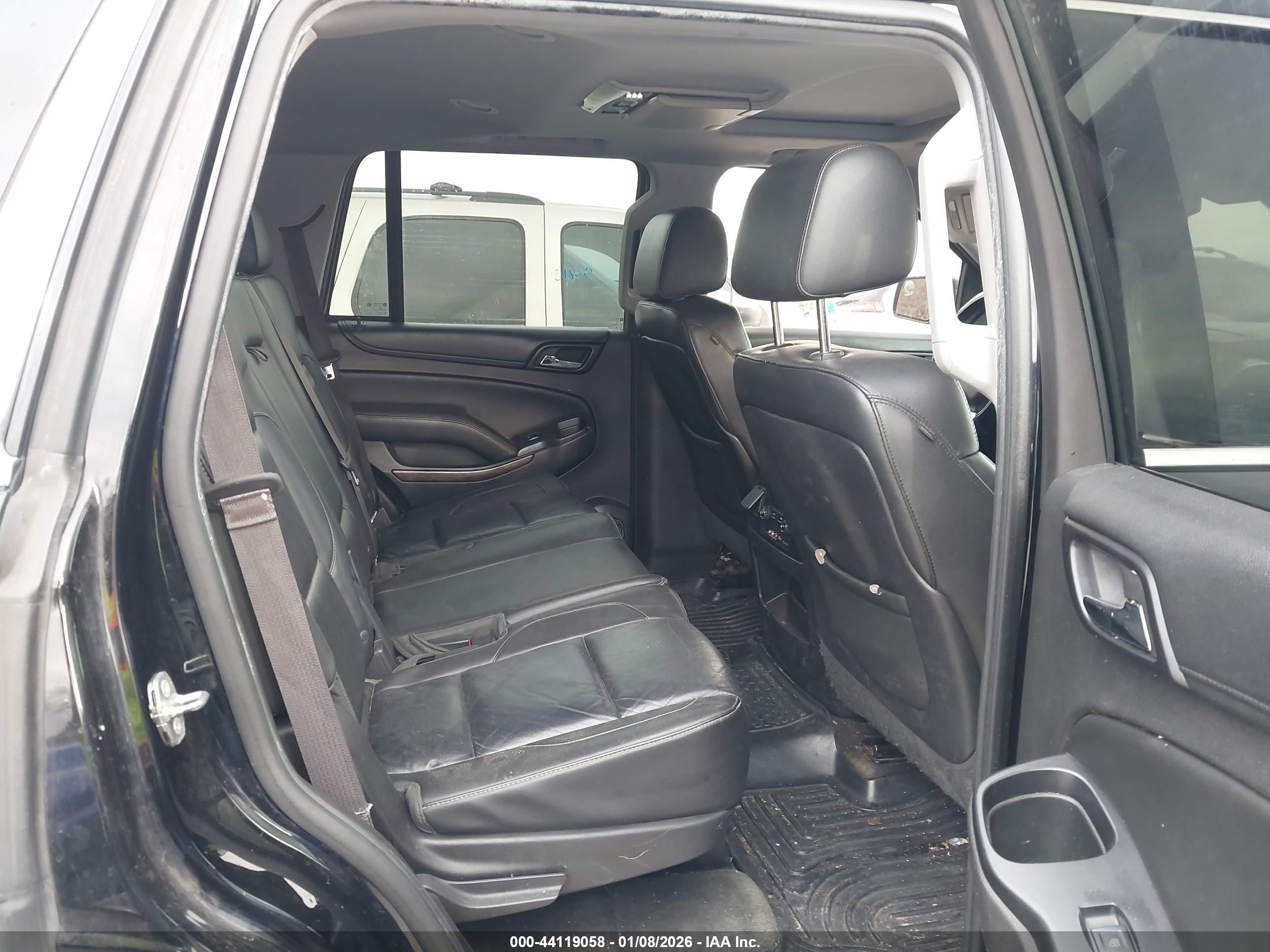 CHEVROLET TAHOE image 8
