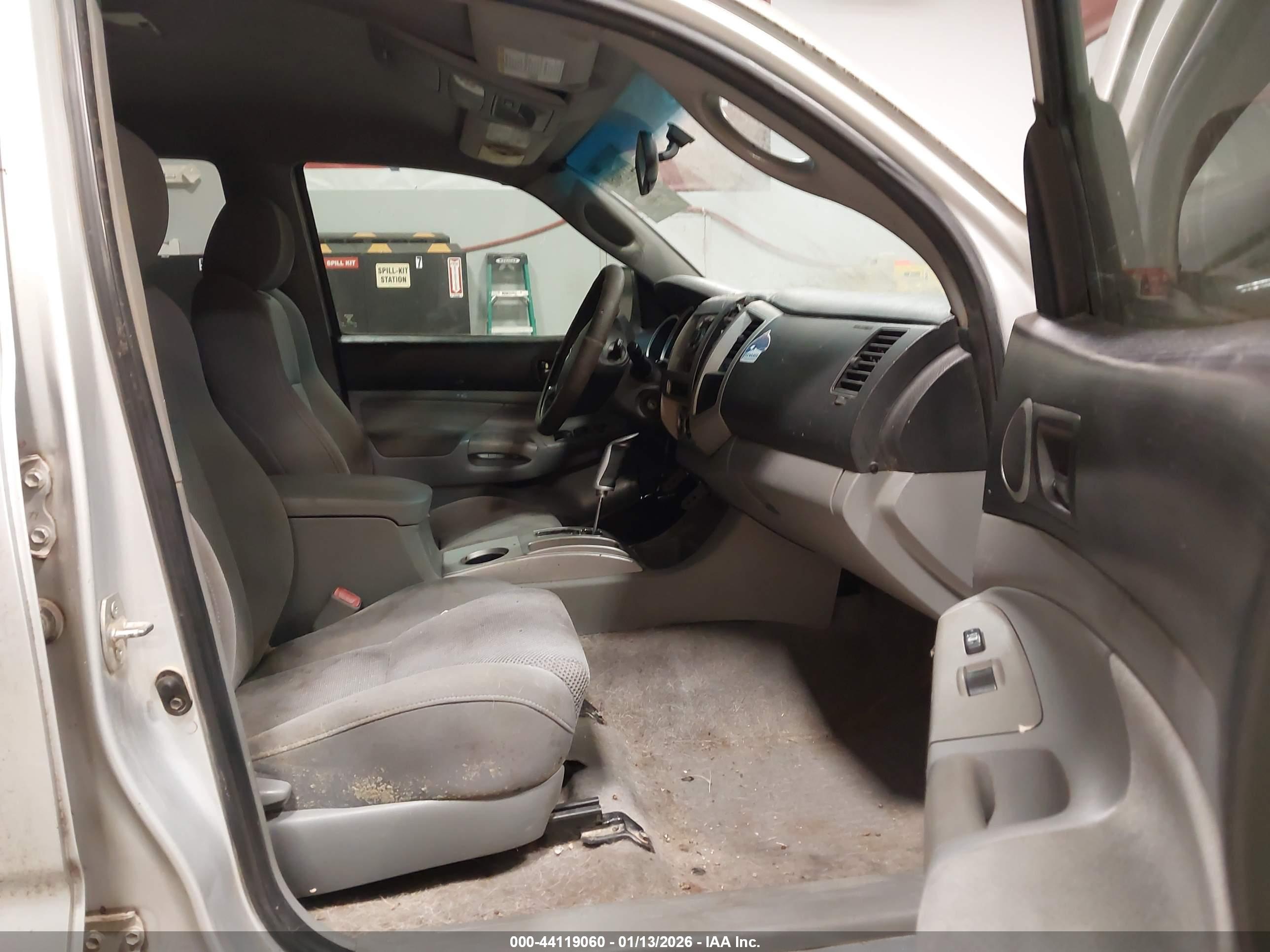 TOYOTA TACOMA image 5