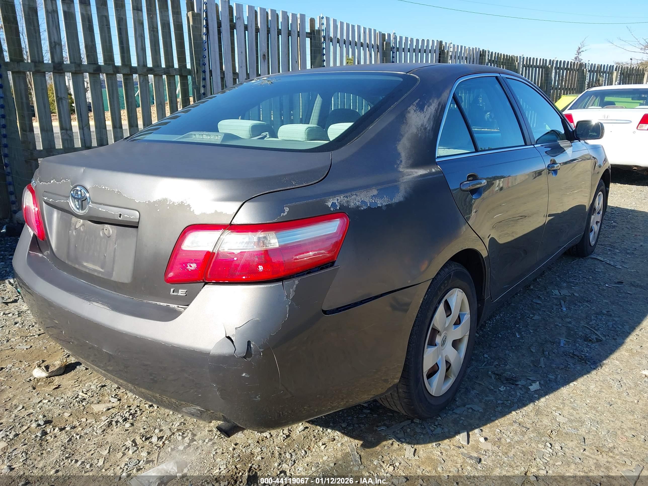 TOYOTA CAMRY image 4