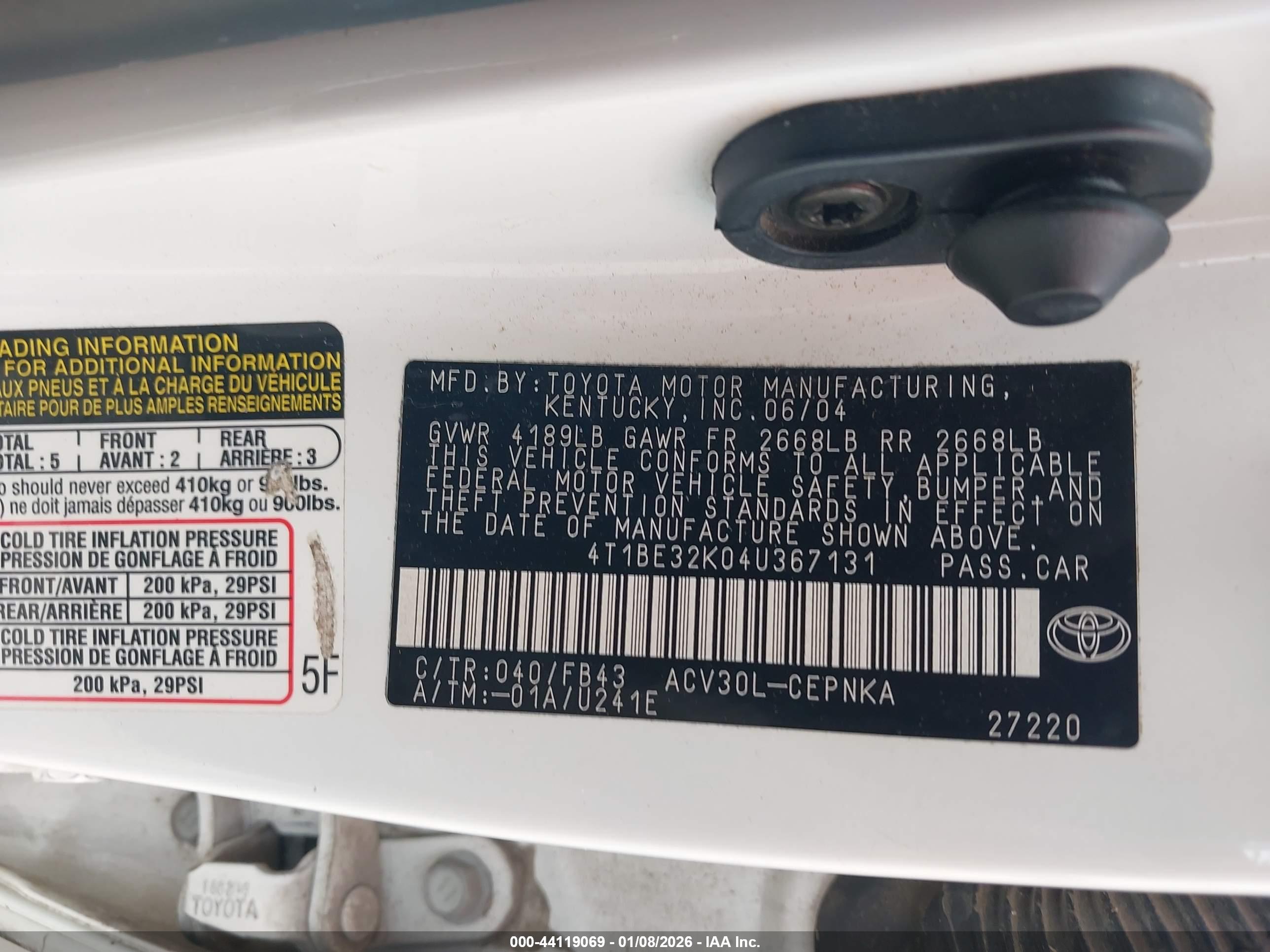 TOYOTA CAMRY image 9