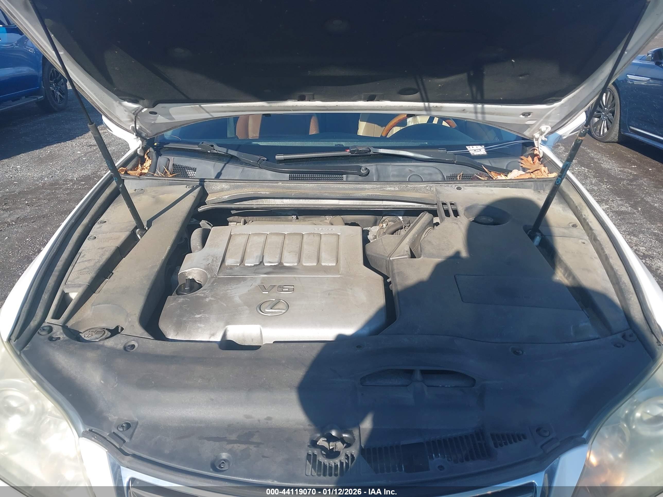 LEXUS ES image 10