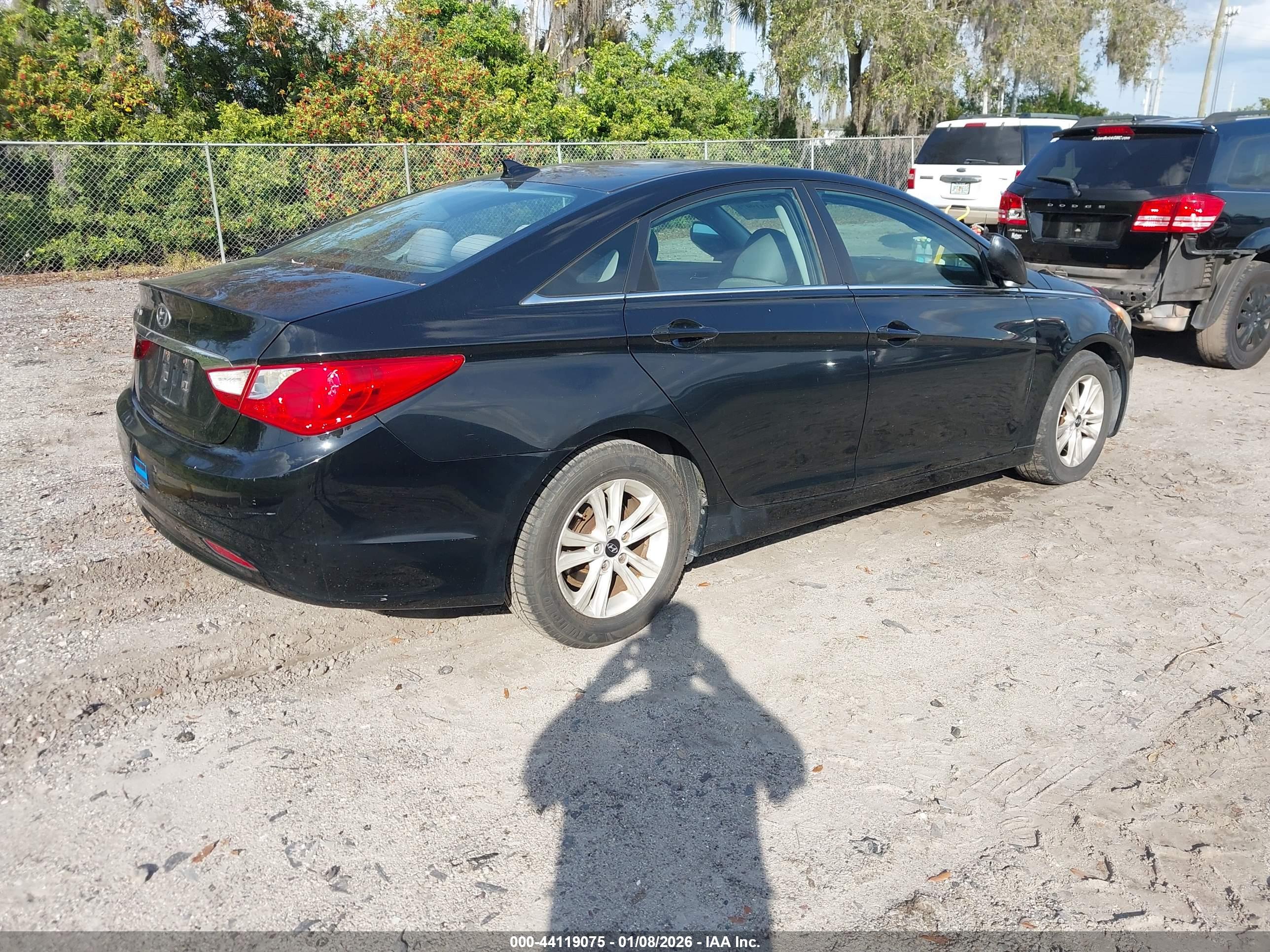 HYUNDAI SONATA image 4