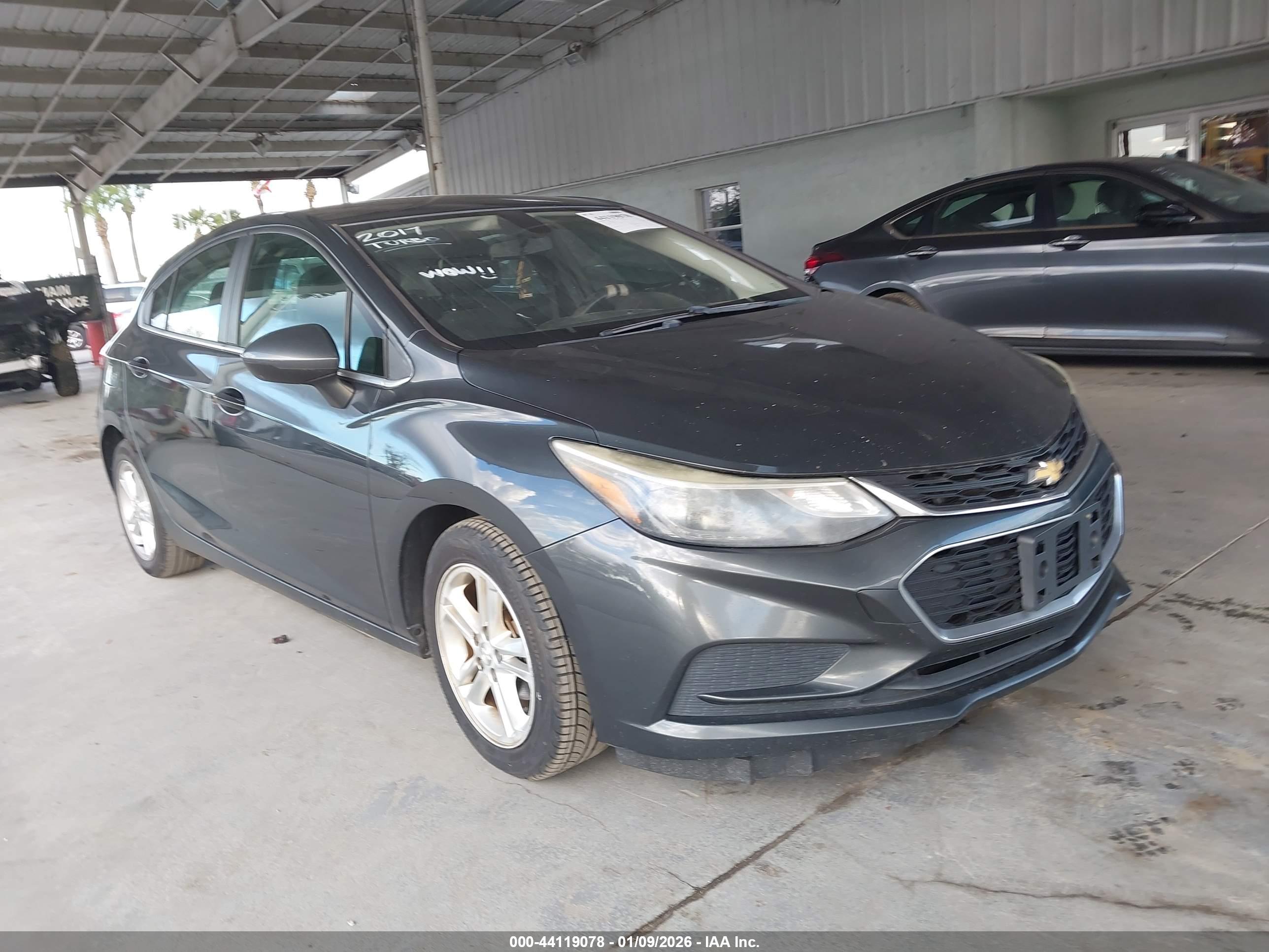 CHEVROLET CRUZE image 6