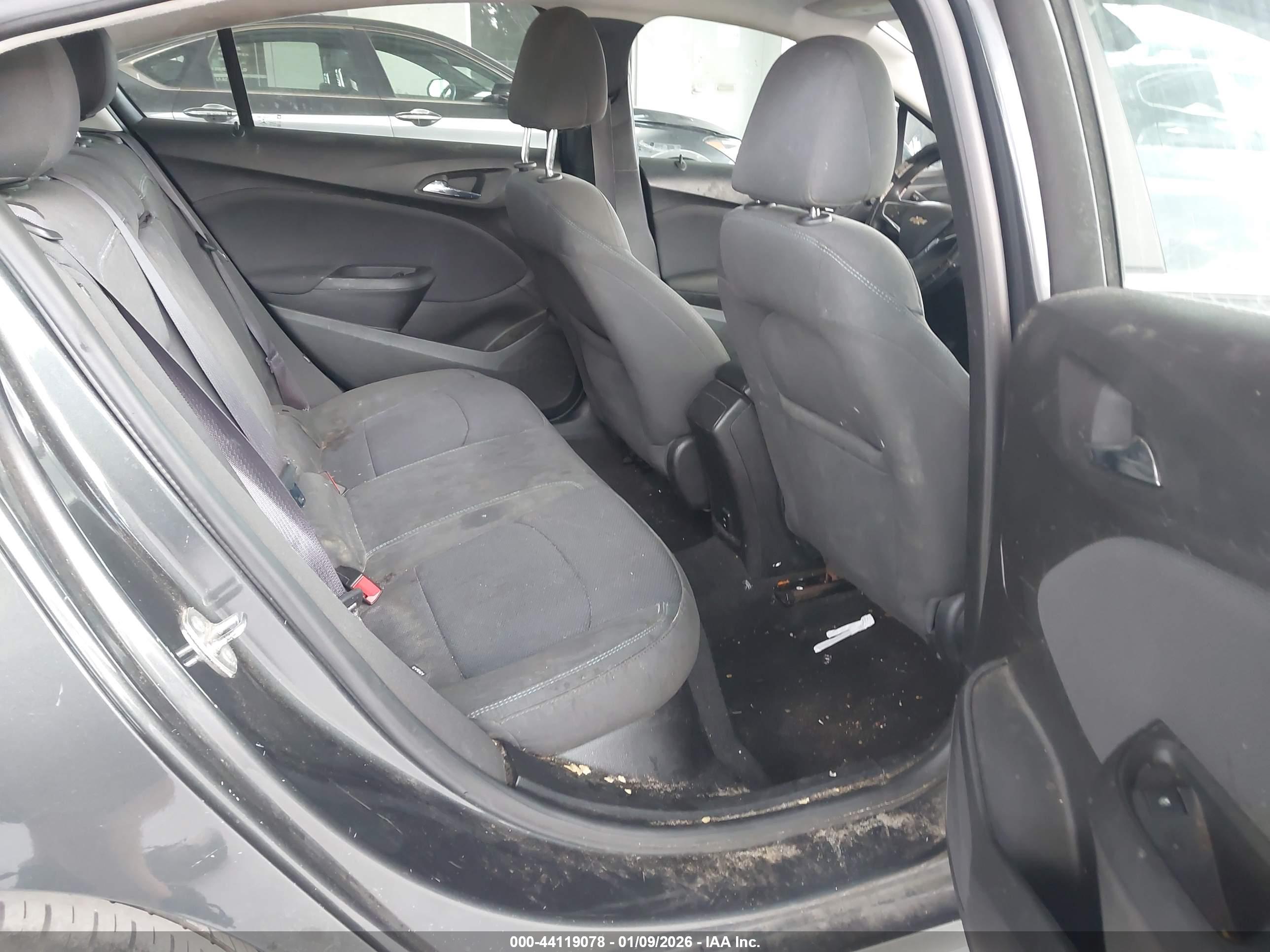 CHEVROLET CRUZE image 8