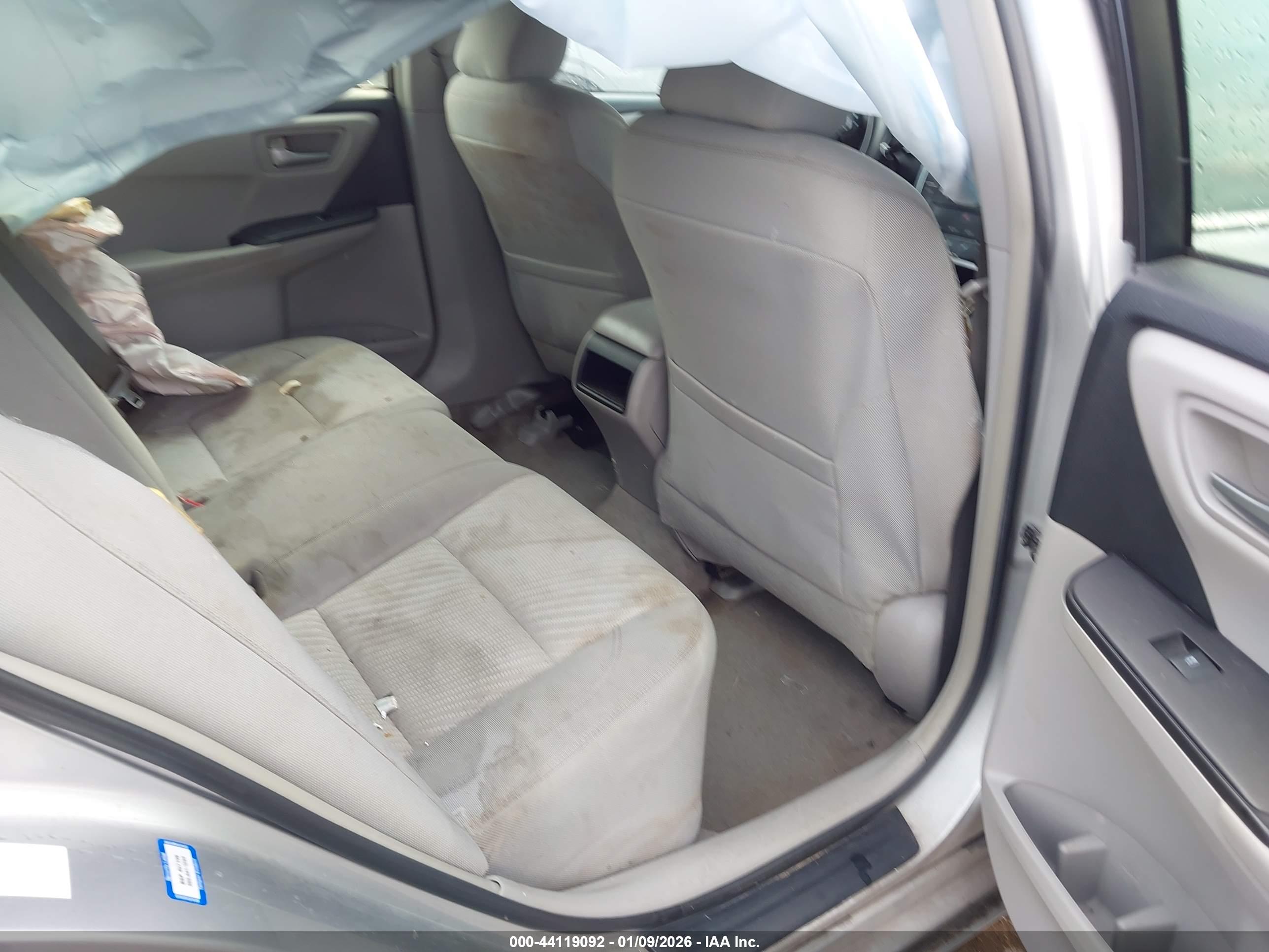 TOYOTA CAMRY image 8