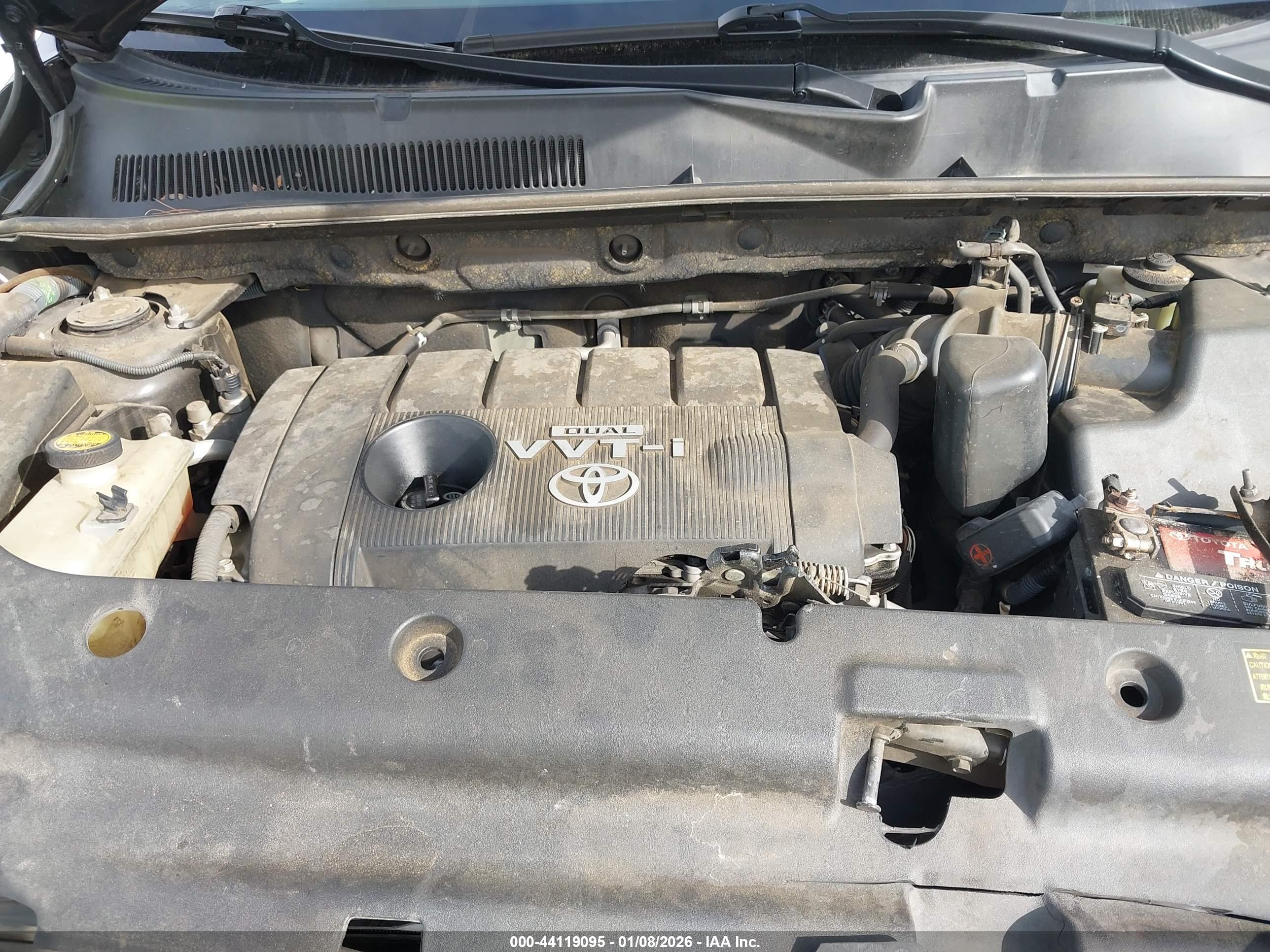 TOYOTA RAV4 image 10