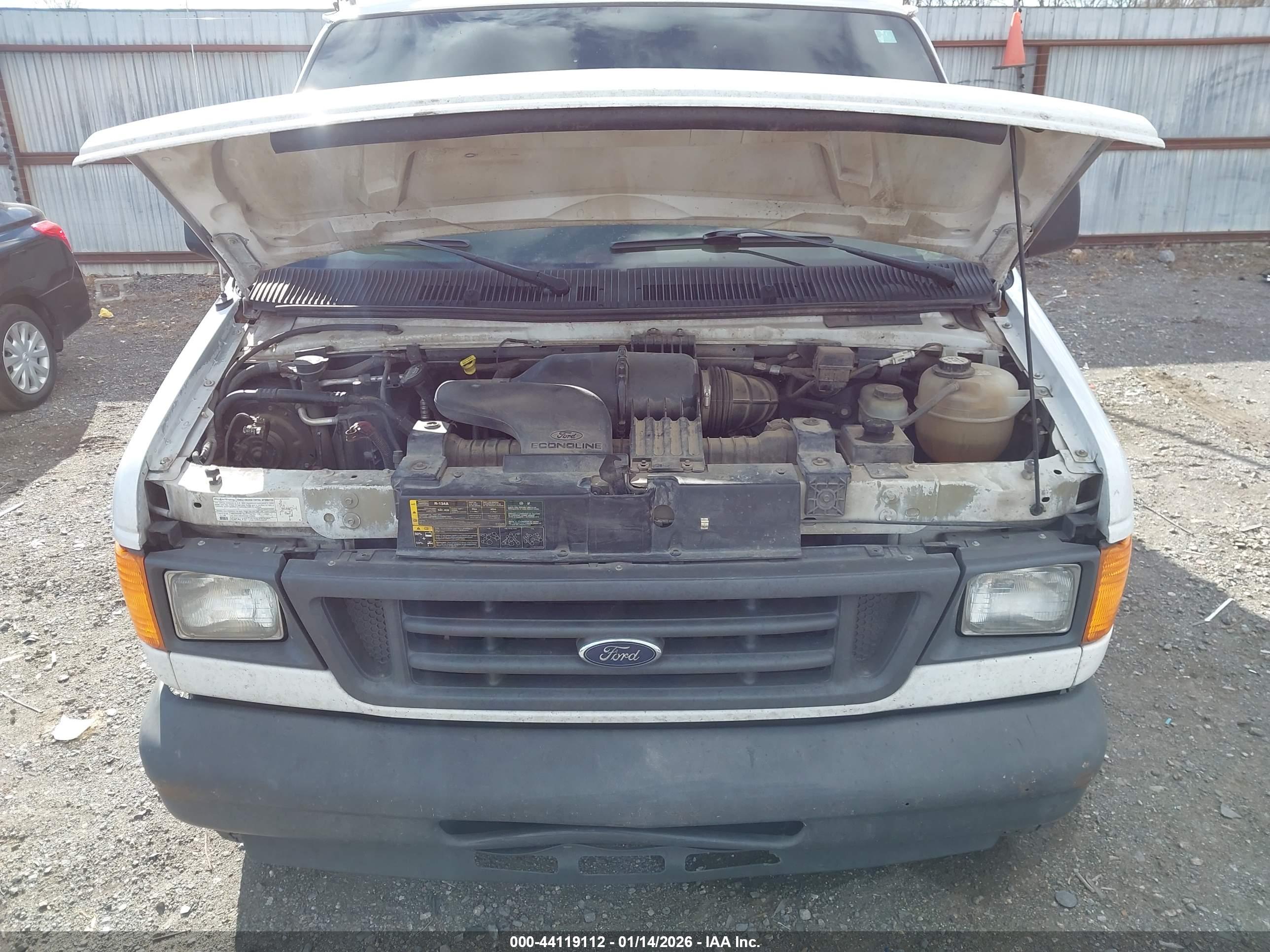FORD E-250 image 10