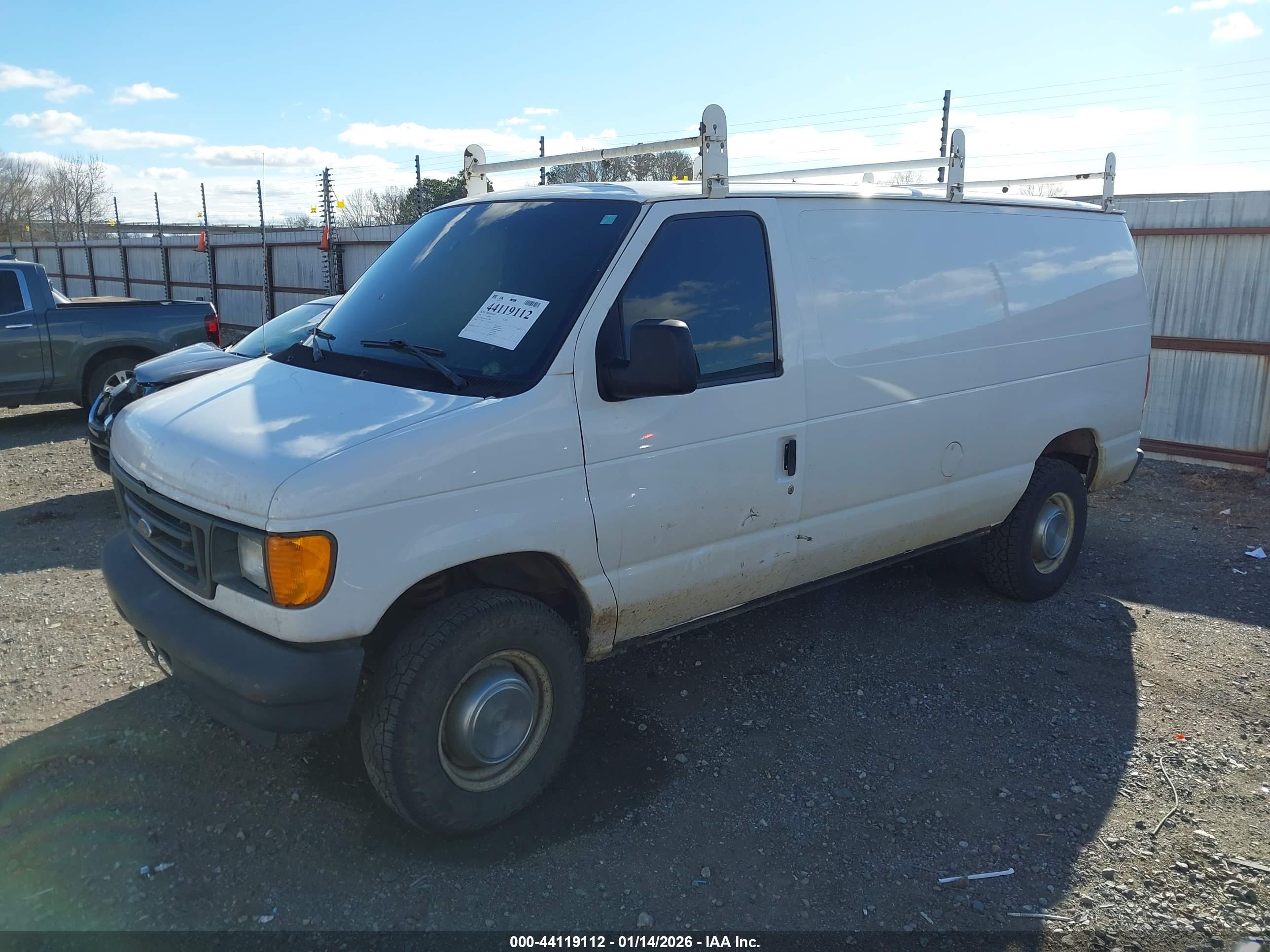 FORD E-250 image 2