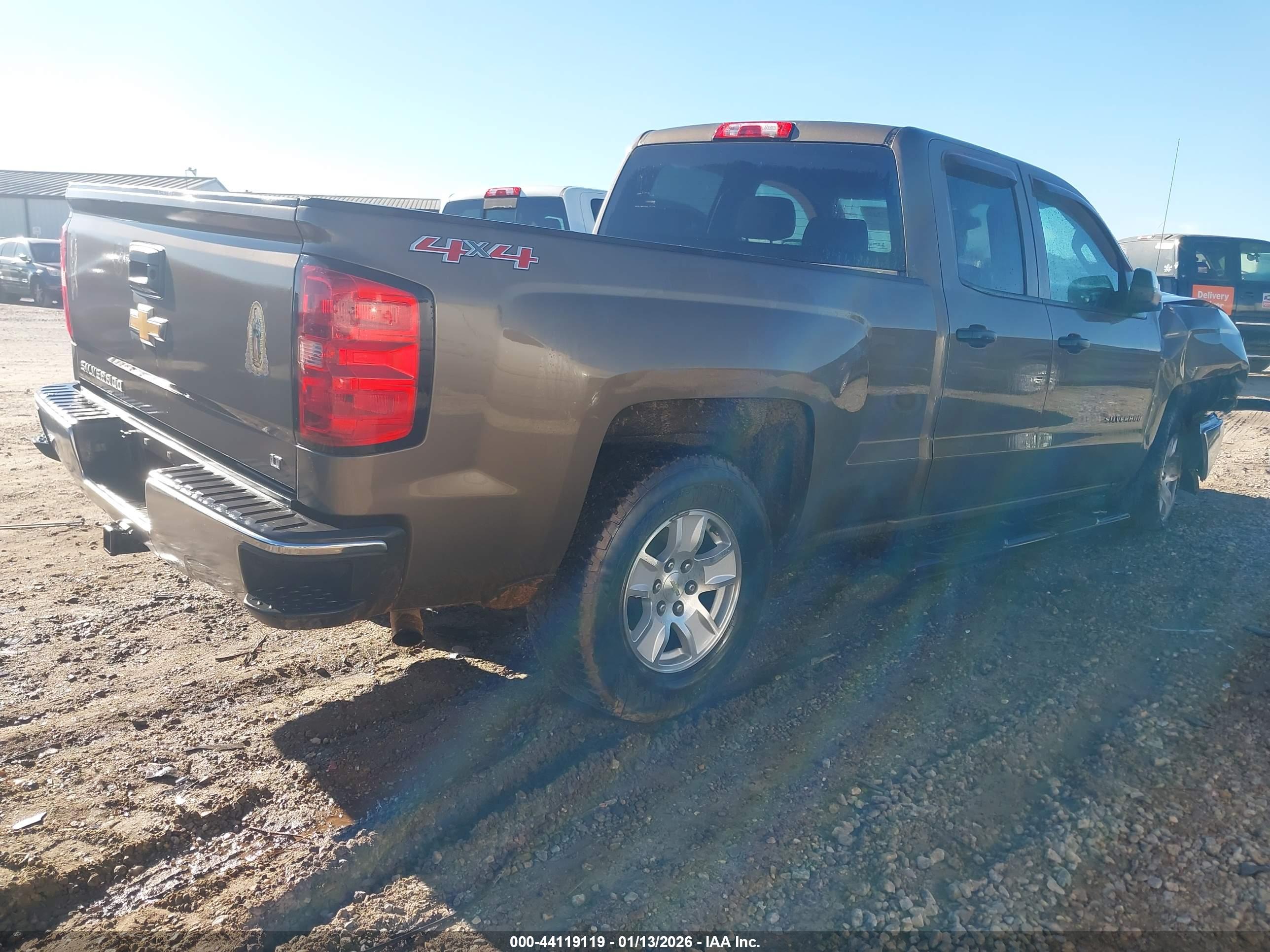 CHEVROLET SILVERADO image 4