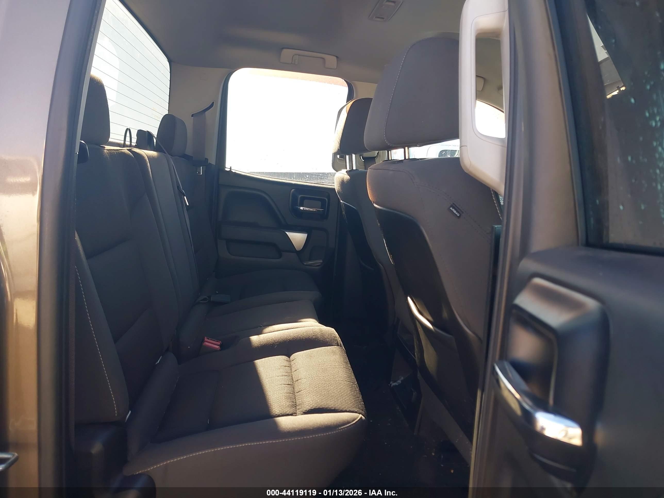 CHEVROLET SILVERADO image 8