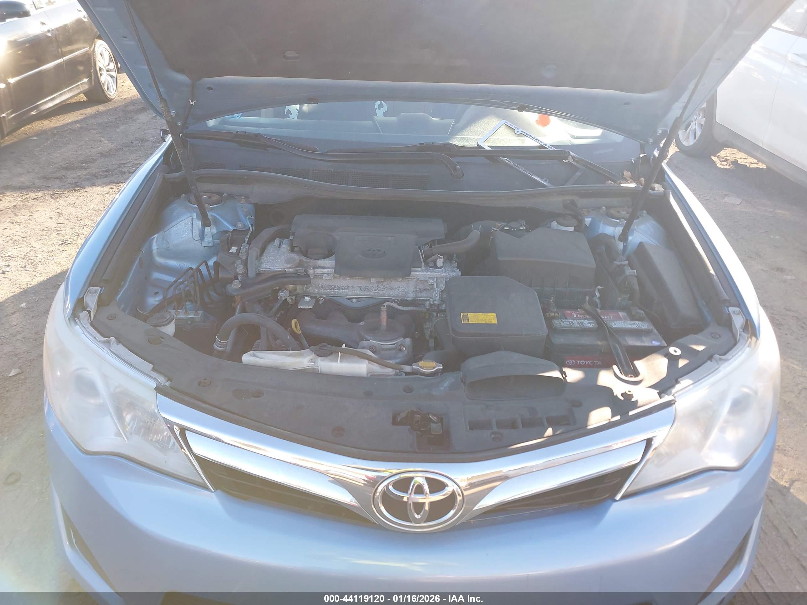 TOYOTA CAMRY image 10